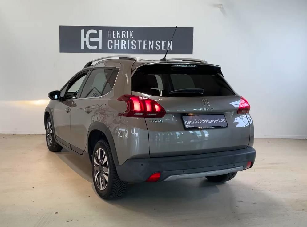 Billede af Peugeot 2008 1,2 e-THP Allure Sky 110HK