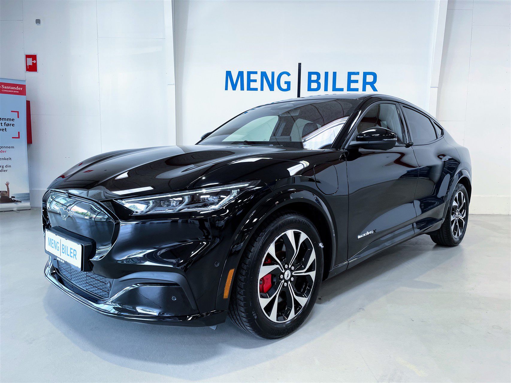 Billede af Ford Mustang Mach-E EL UR AWD 351HK 5d Aut.
