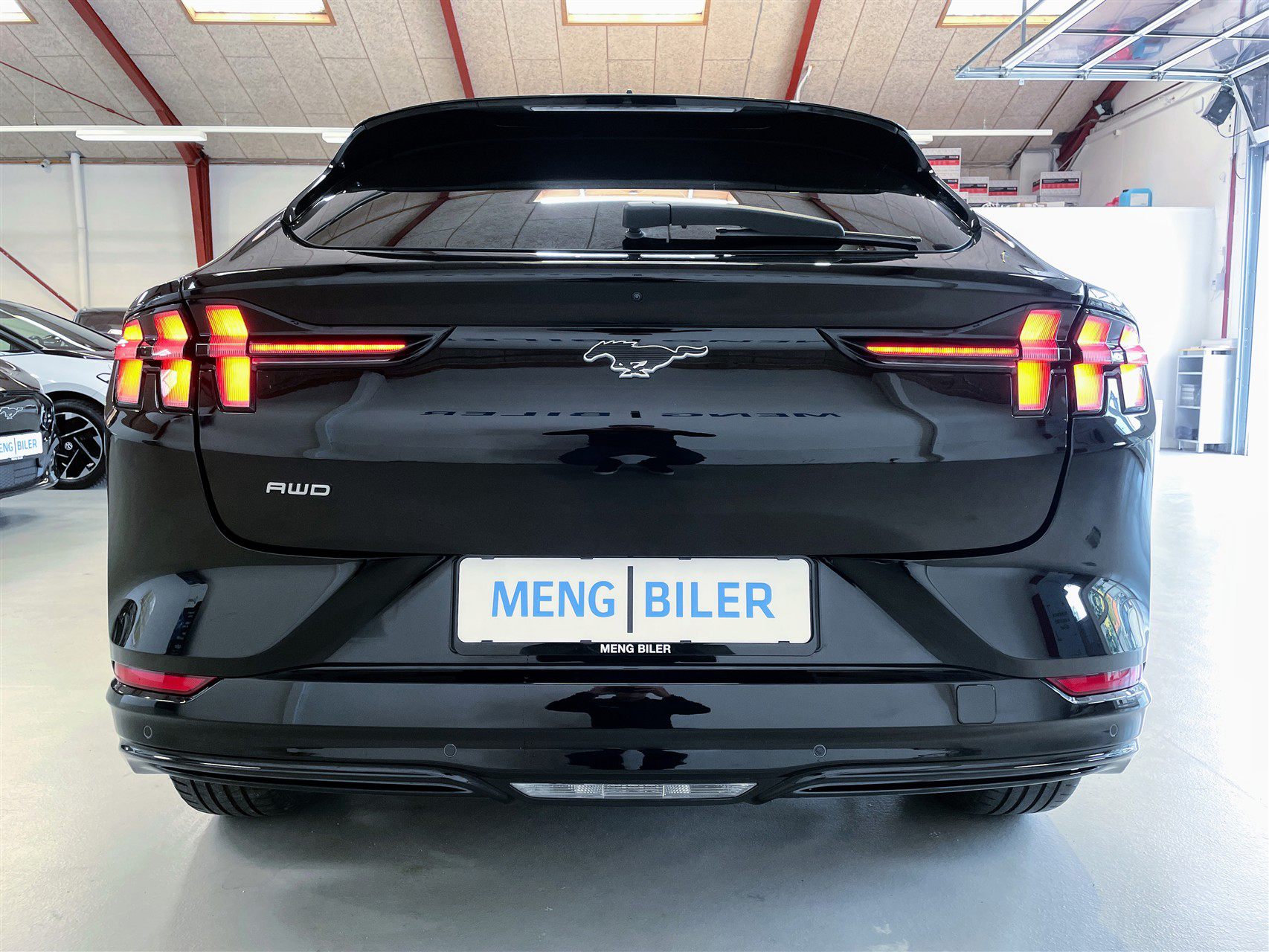 Billede af Ford Mustang Mach-E EL UR AWD 351HK 5d Aut.