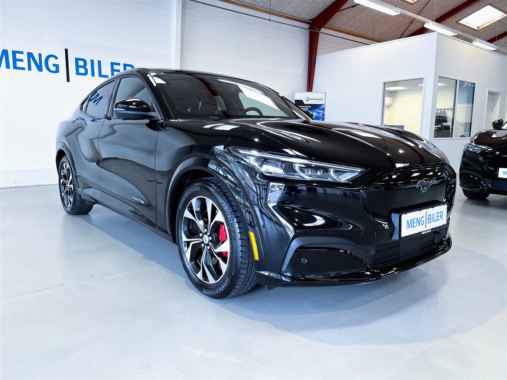 Billede af Ford Mustang Mach-E EL UR AWD 351HK 5d Aut.