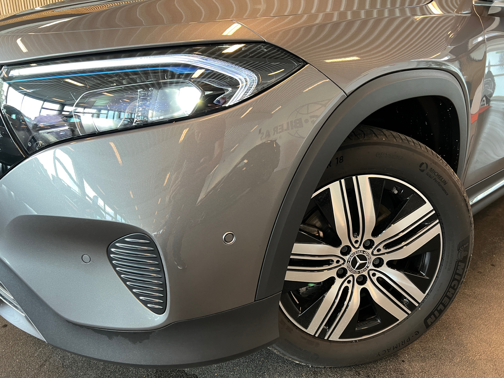Billede af Mercedes-Benz EQB 250+ EL Progressive 7 pers. 190HK 5d Aut.