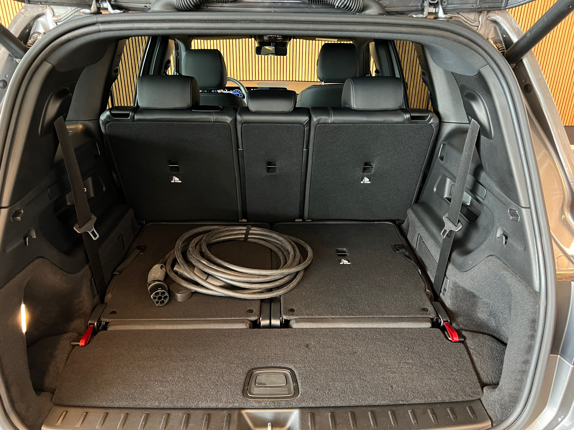 Billede af Mercedes-Benz EQB 250+ EL Progressive 7 pers. 190HK 5d Aut.