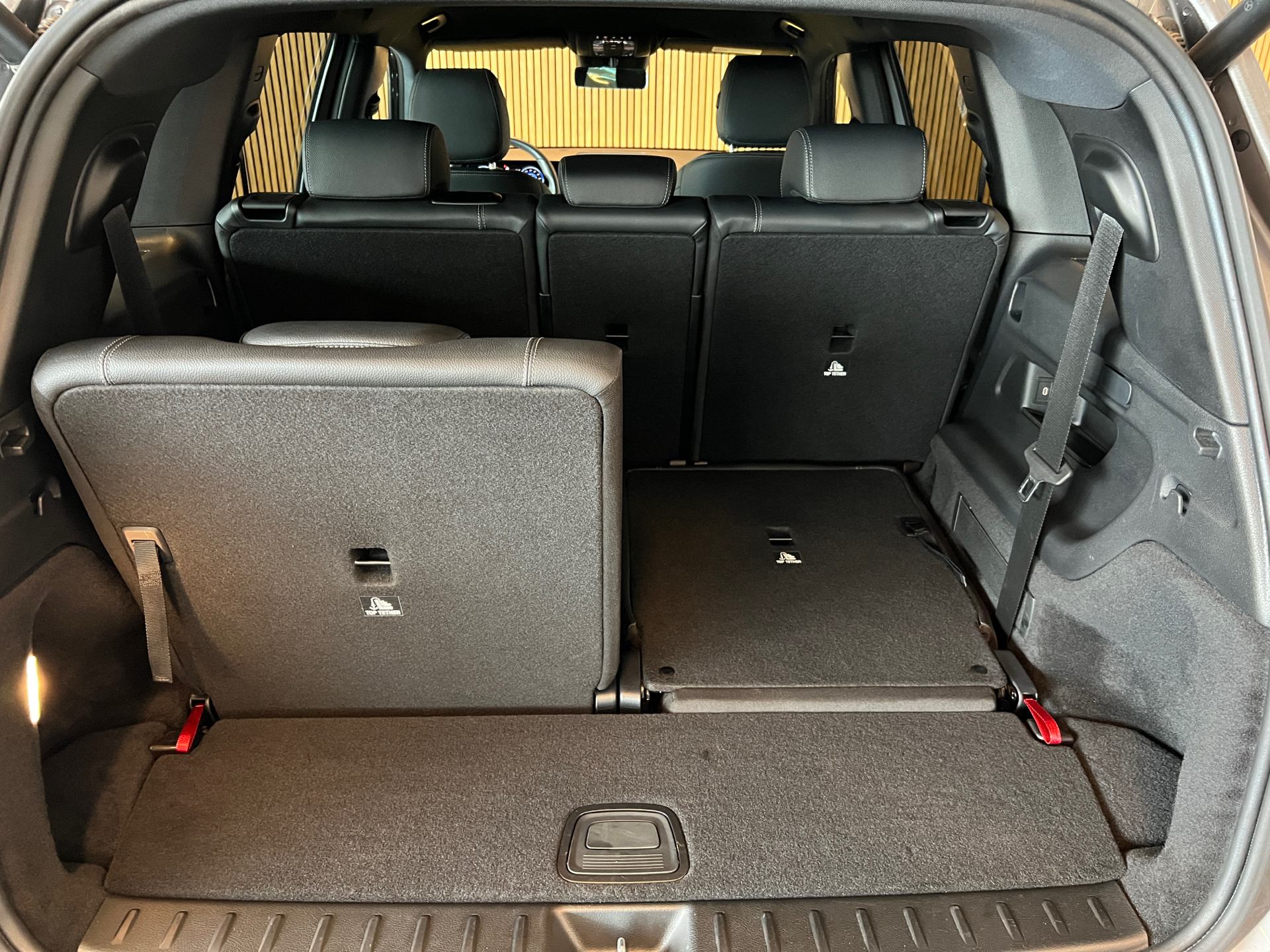 Billede af Mercedes-Benz EQB 250+ EL Progressive 7 pers. 190HK 5d Aut.