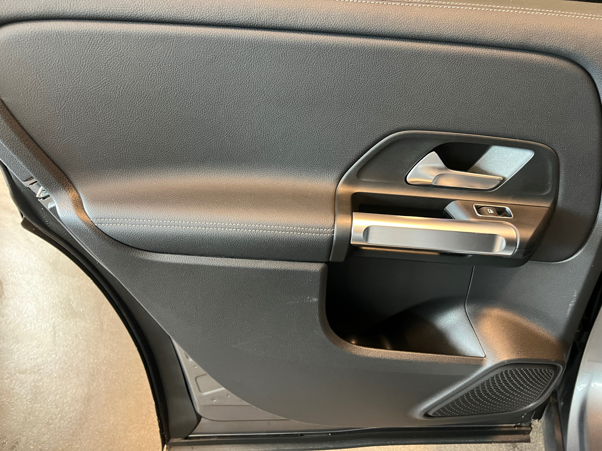 Billede af Mercedes-Benz EQB 250+ EL Progressive 7 pers. 190HK 5d Aut.