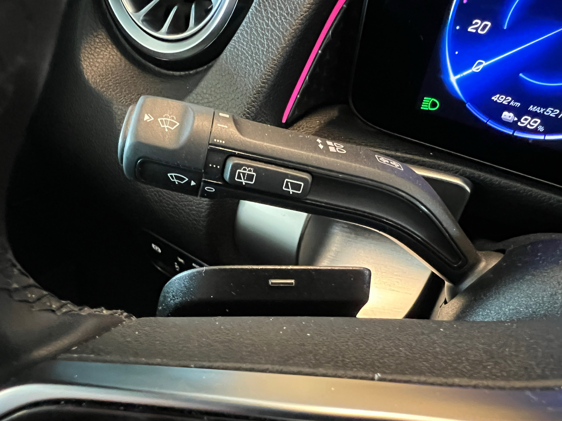 Billede af Mercedes-Benz EQB 250+ EL Progressive 7 pers. 190HK 5d Aut.