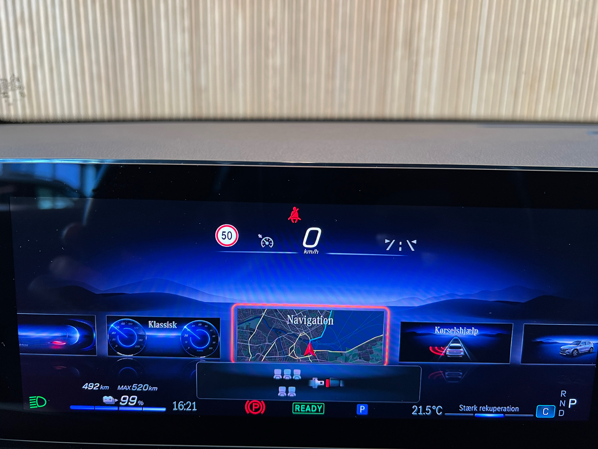 Billede af Mercedes-Benz EQB 250+ EL Progressive 7 pers. 190HK 5d Aut.