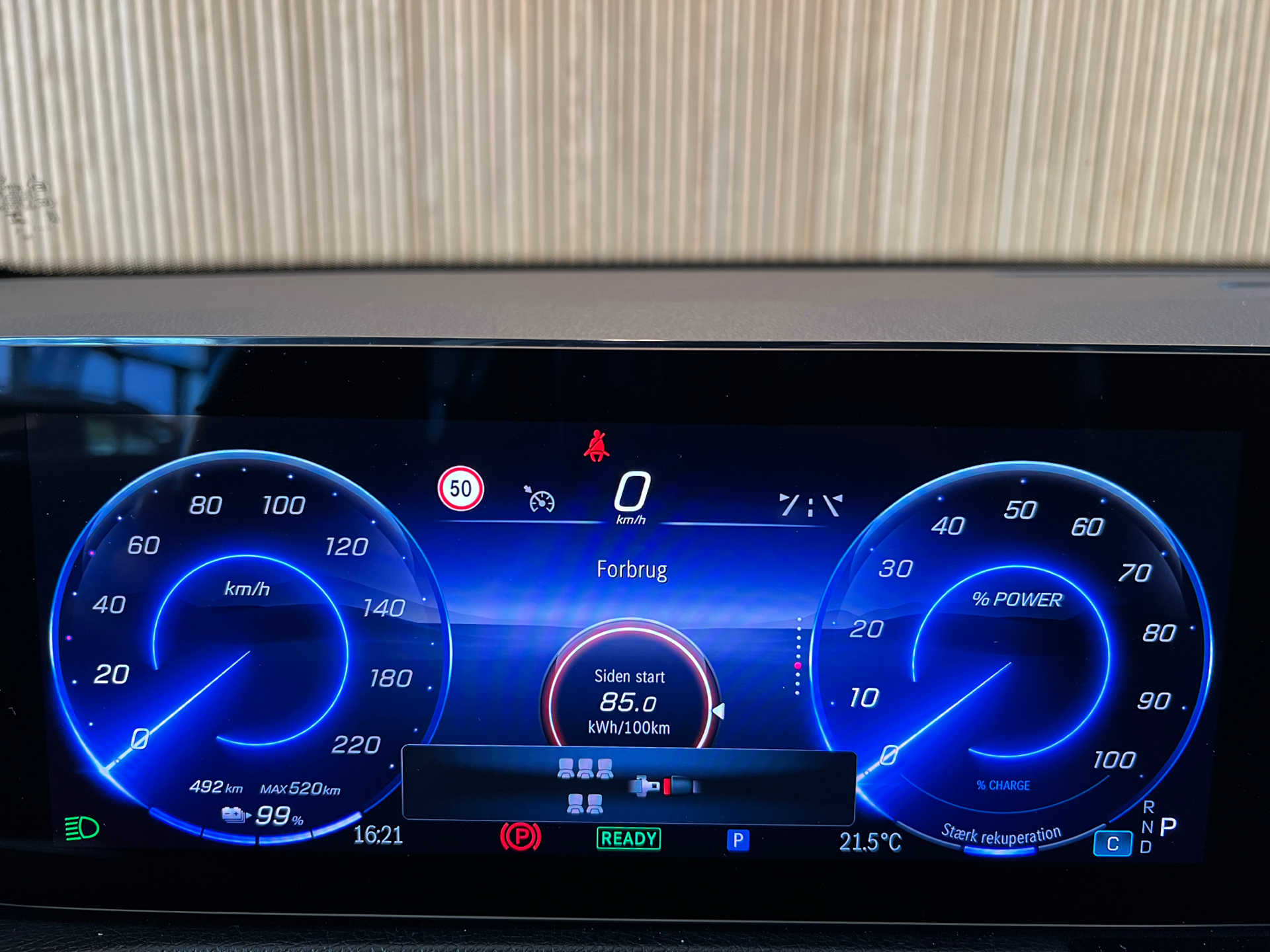 Billede af Mercedes-Benz EQB 250+ EL Progressive 7 pers. 190HK 5d Aut.