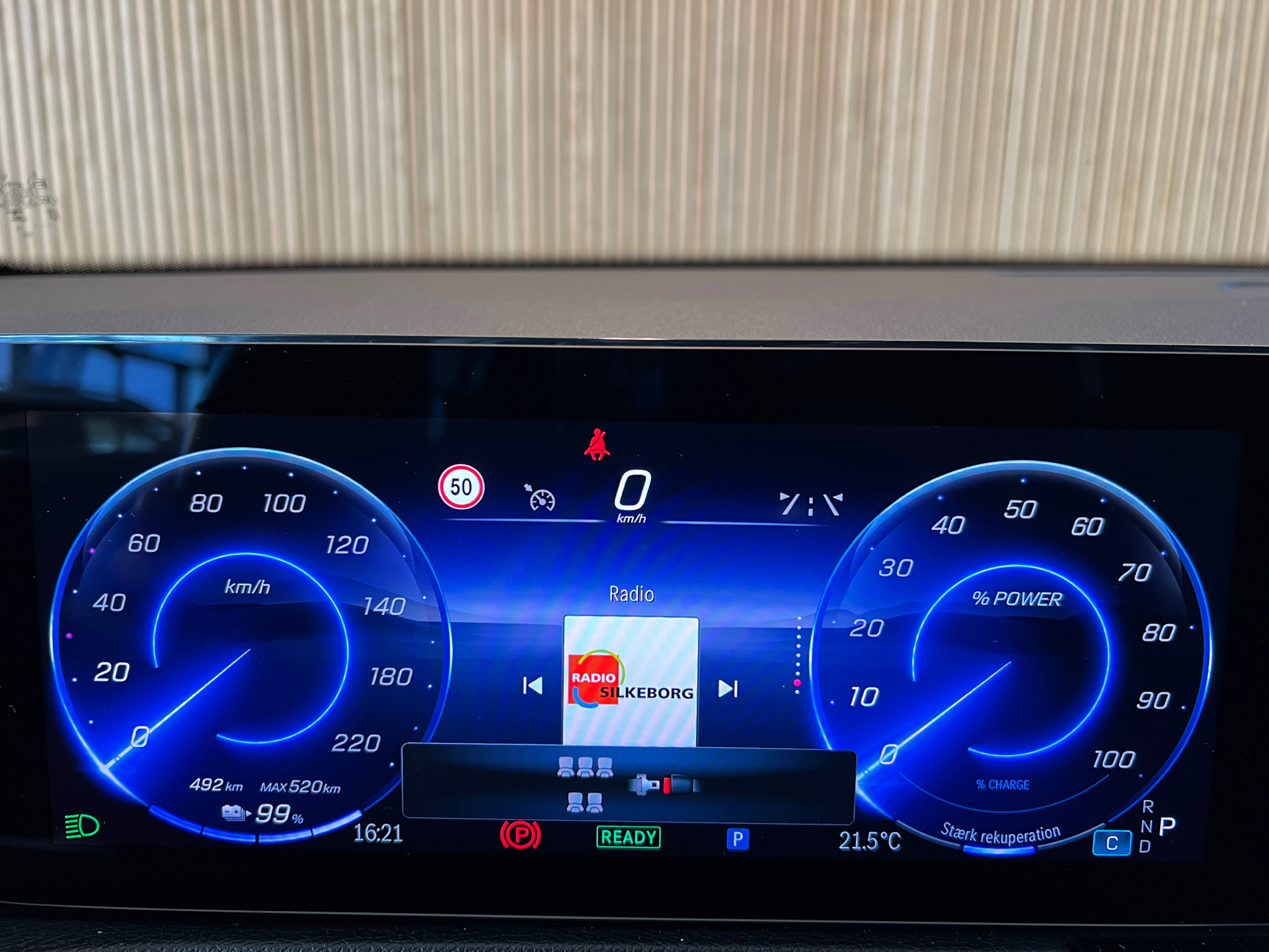 Billede af Mercedes-Benz EQB 250+ EL Progressive 7 pers. 190HK 5d Aut.
