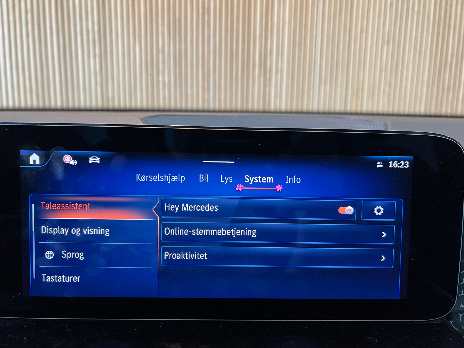 Billede af Mercedes-Benz EQB 250+ EL Progressive 7 pers. 190HK 5d Aut.