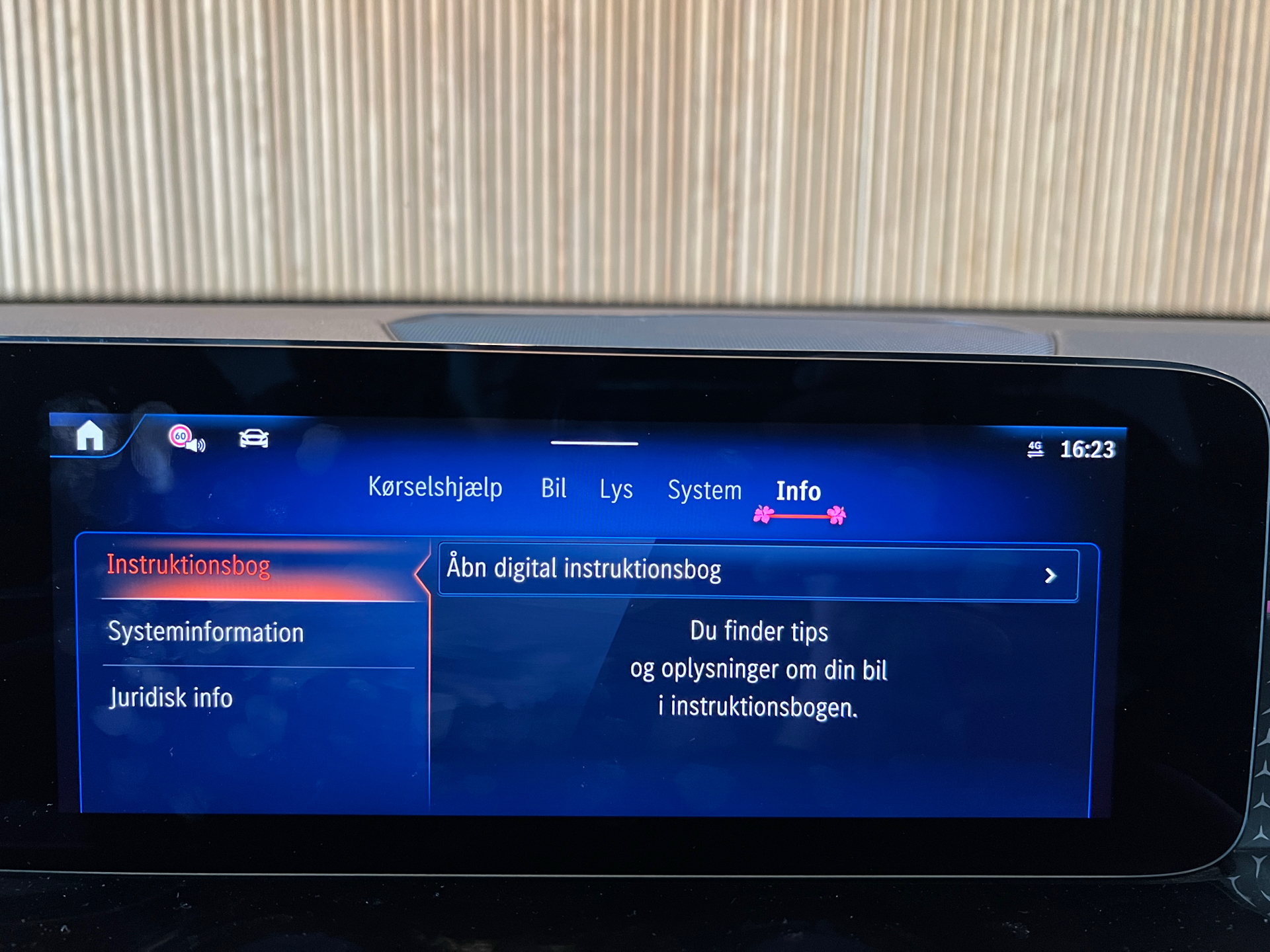Billede af Mercedes-Benz EQB 250+ EL Progressive 7 pers. 190HK 5d Aut.