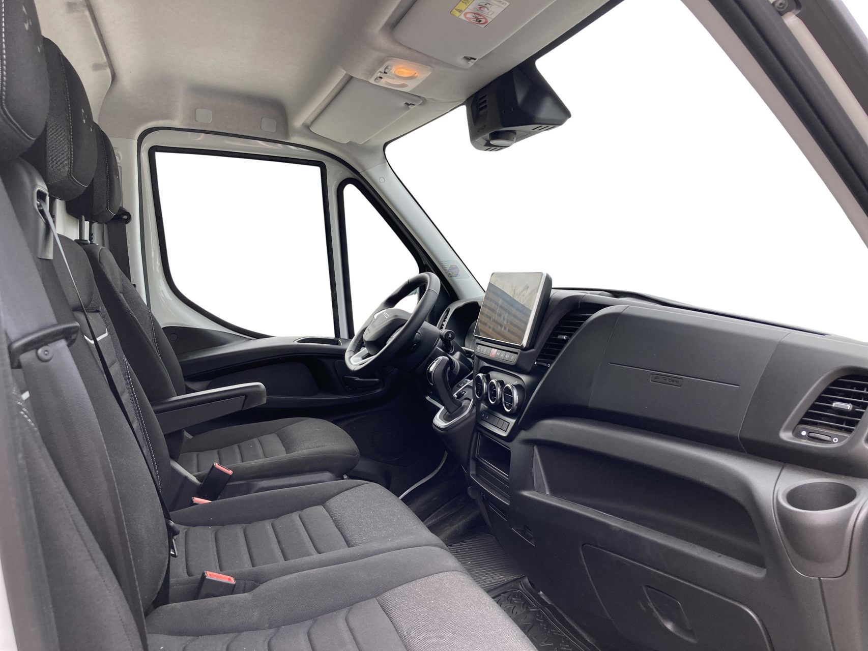 Billede af Iveco Daily 35S18 12m3 3,0 D 180HK Van 8g Aut.