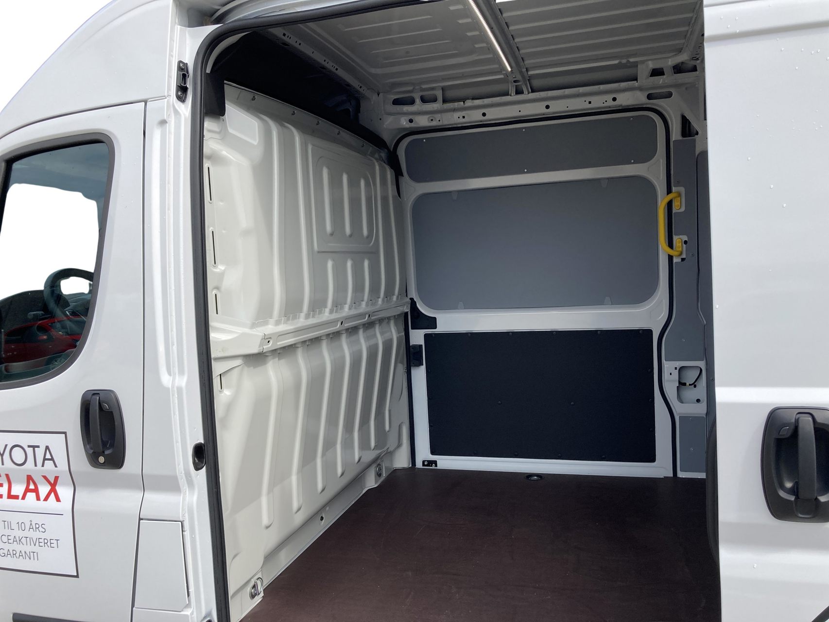 Billede af Toyota Proace Max Long 2,2 D Comfort Master To skydedør m. højt tag Heavy 180HK Van 8g Aut.