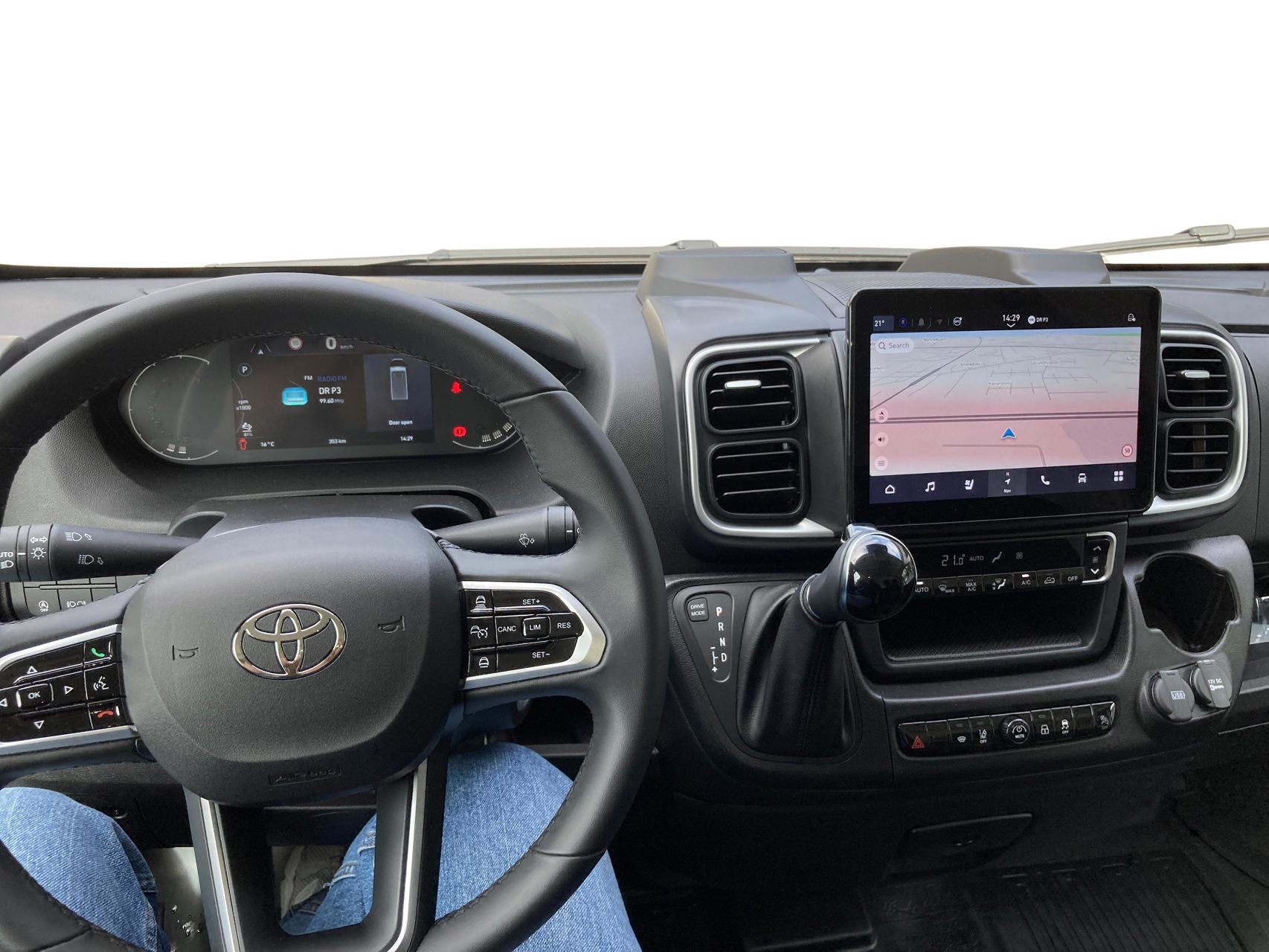 Billede af Toyota Proace Max Long 2,2 D Comfort Master To skydedør m. højt tag Heavy 180HK Van 8g Aut.