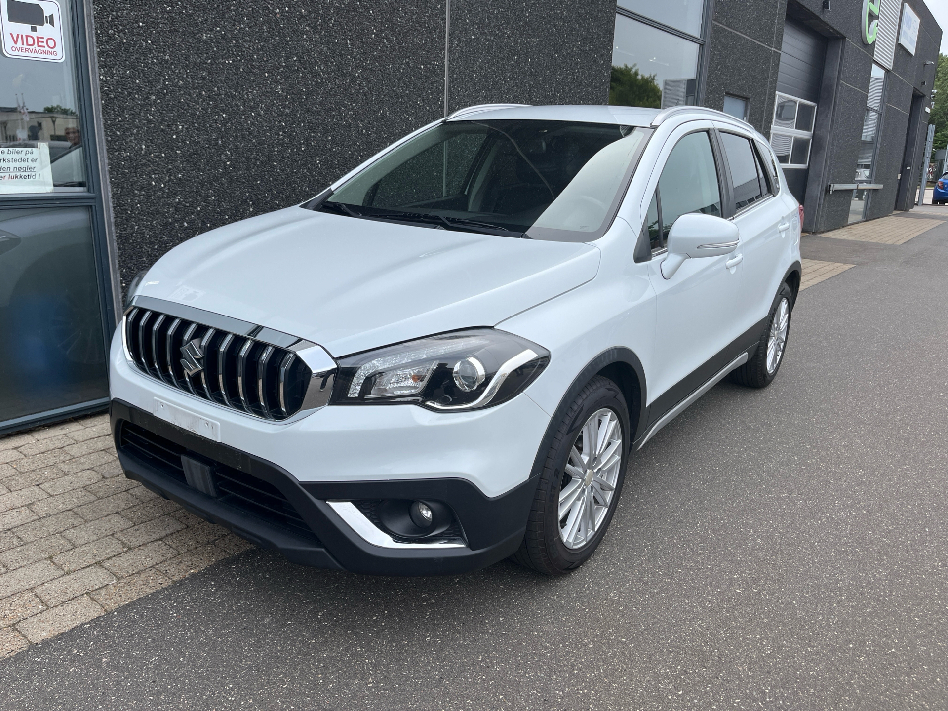Billede af Suzuki S-Cross 1,0 Boosterjet Active 112HK 5d 6g Aut.