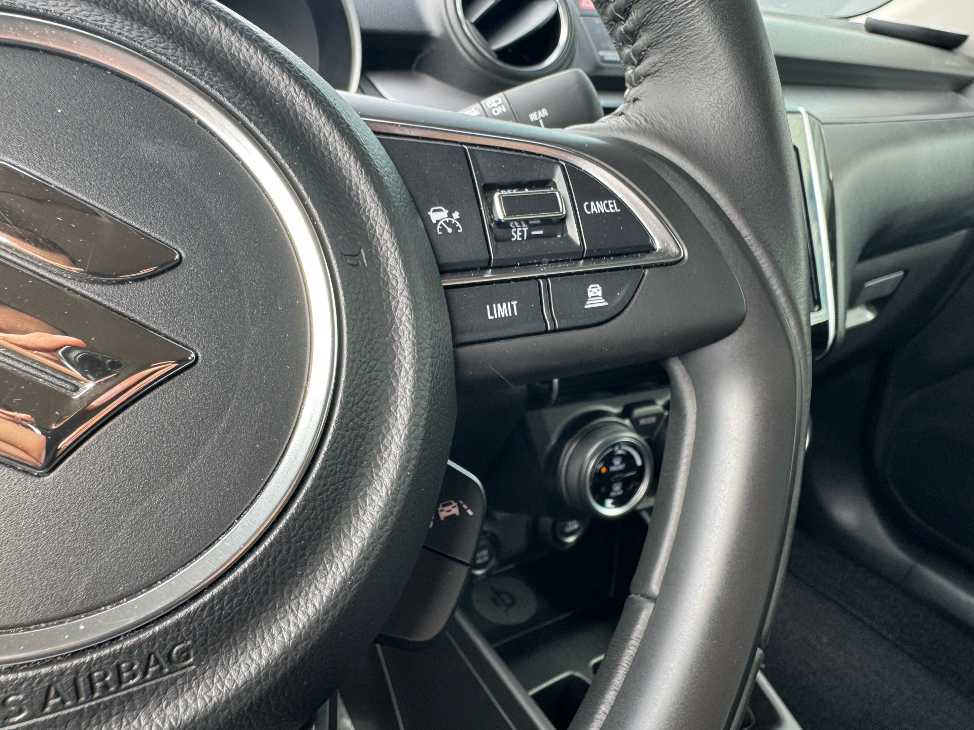 Billede af Suzuki Swift 1,2 Dualjet  Mild hybrid Exclusive AEB 83HK 5d