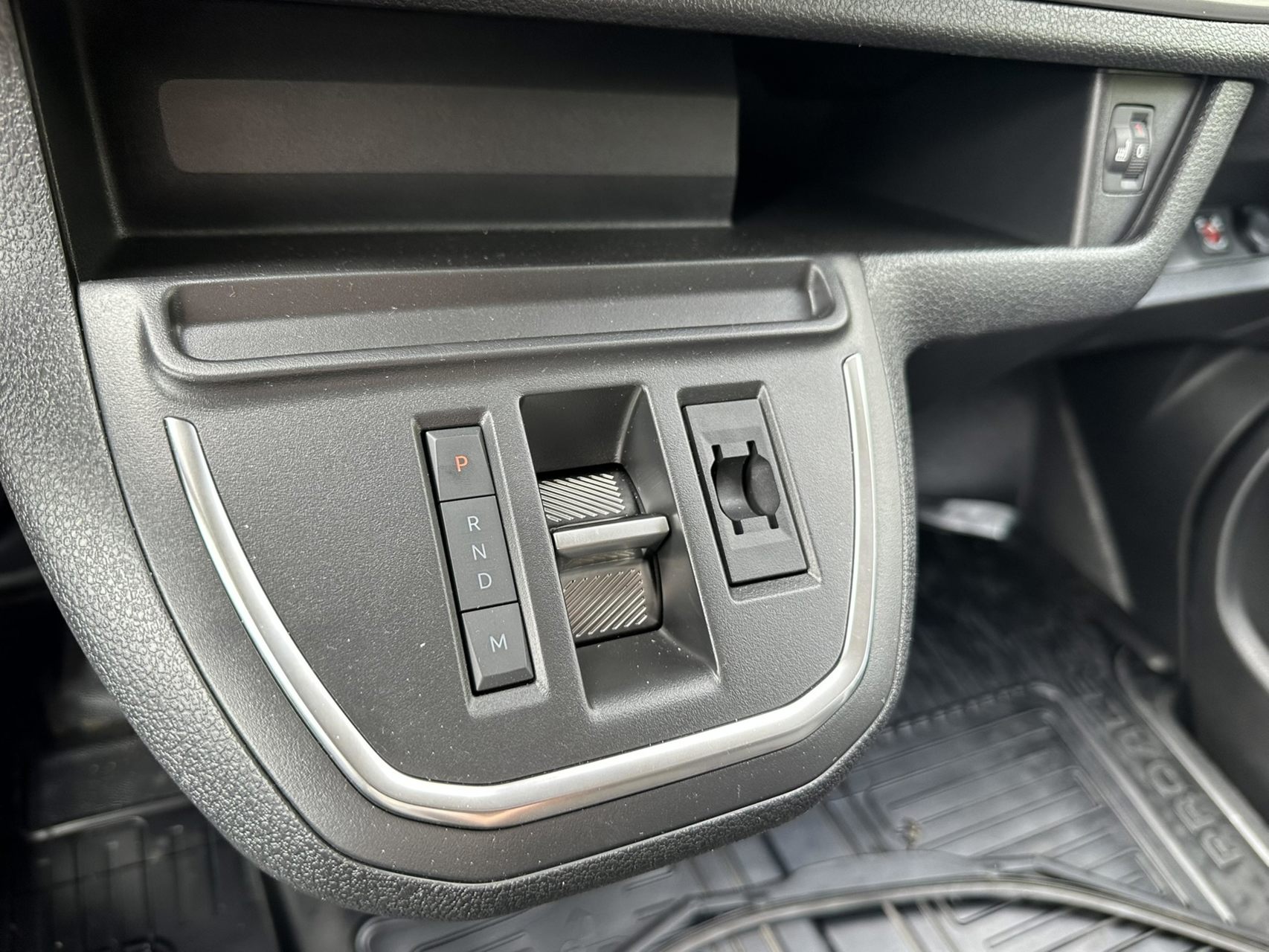 Billede af Toyota Proace Long 2,0 D Comfort Master To skydedør 144HK Van 8g Aut.