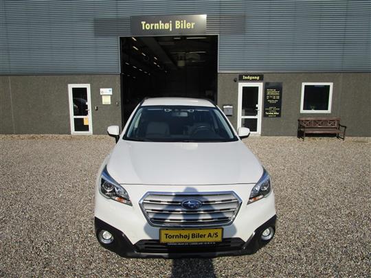 Subaru Outback 2,5 i Base AWD CVT 175HK Stc 6g Aut.