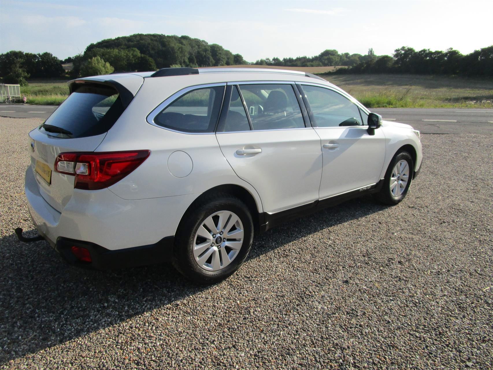 Billede af Subaru Outback 2,5 i Base AWD CVT 175HK Stc 6g Aut.