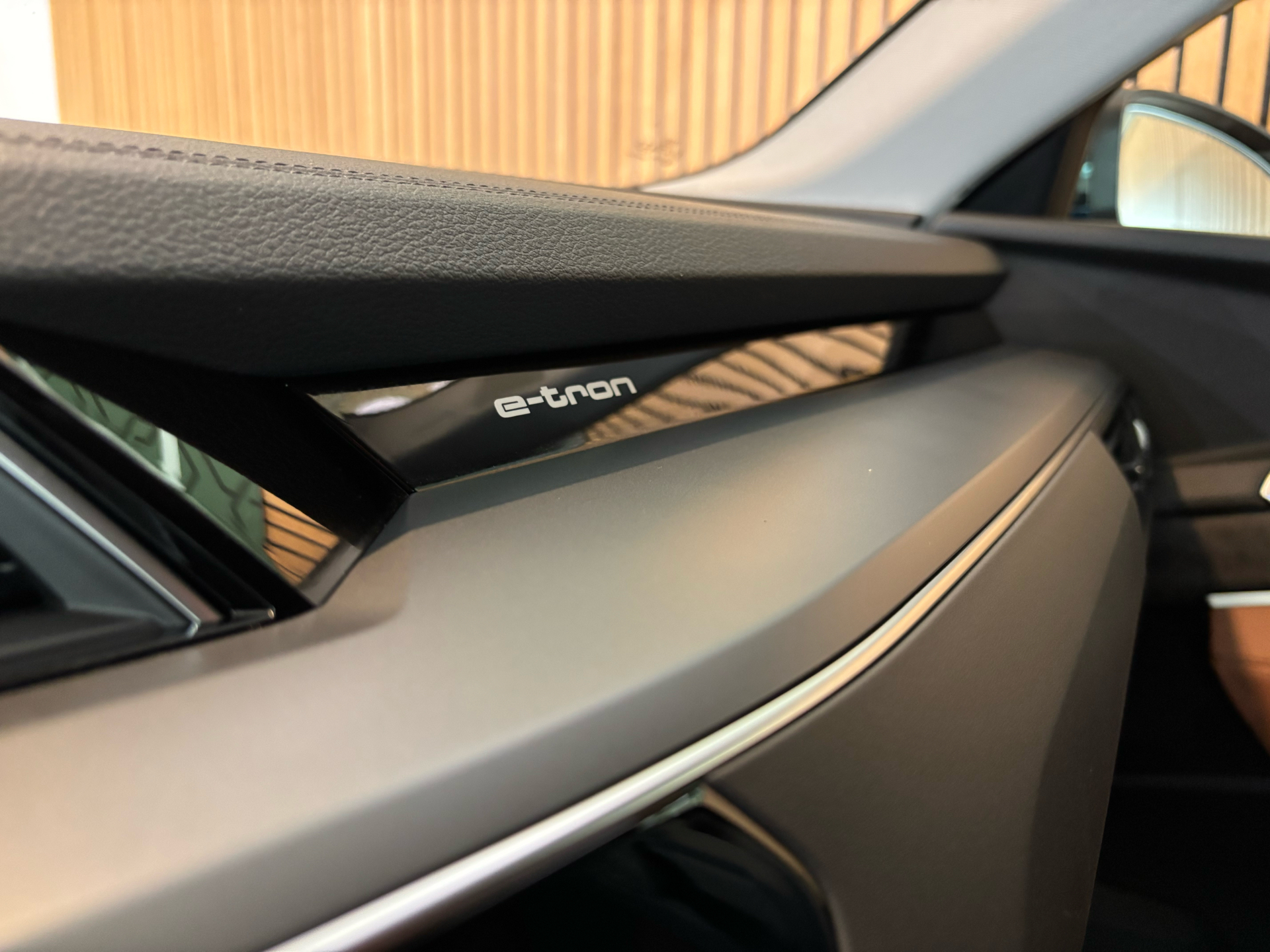 Billede af Audi E-tron 55 Quattro 408HK 5d Aut.