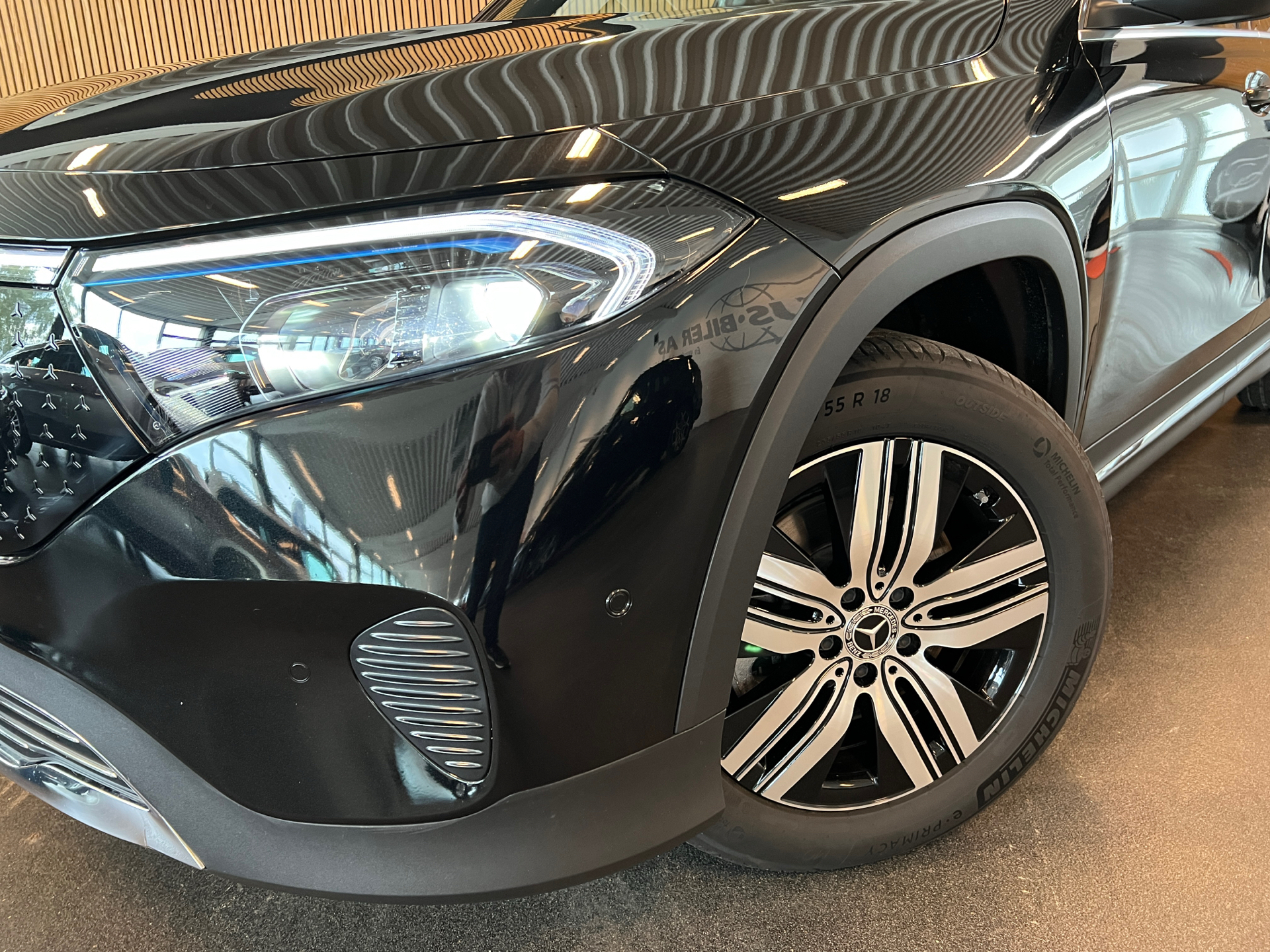 Billede af Mercedes-Benz EQB 250+ EL Progressive 7 pers. 190HK 5d Aut.
