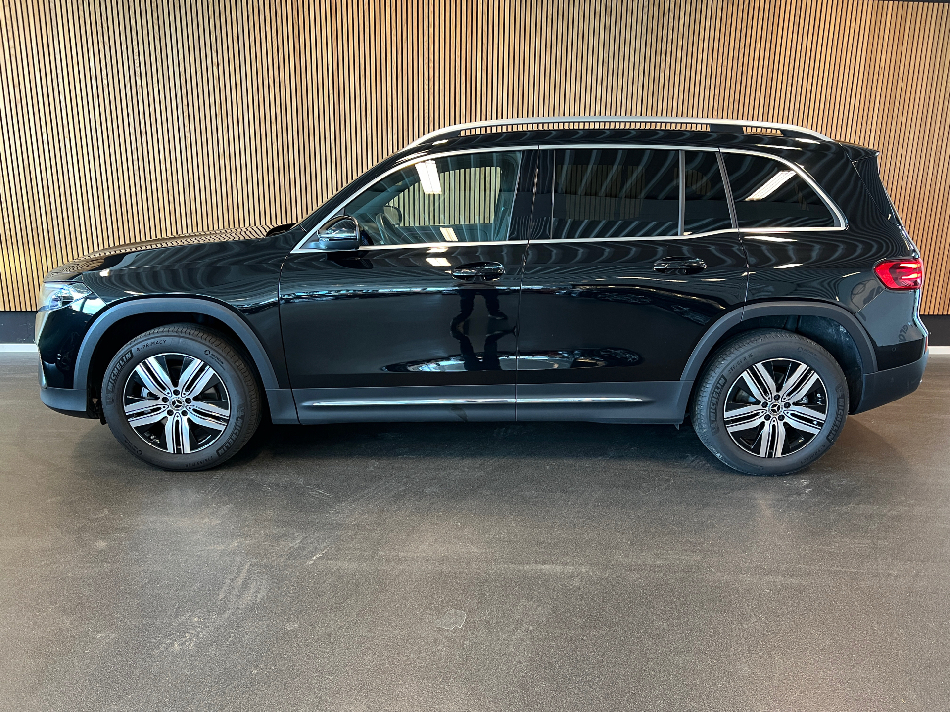 Billede af Mercedes-Benz EQB 250+ EL Progressive 7 pers. 190HK 5d Aut.