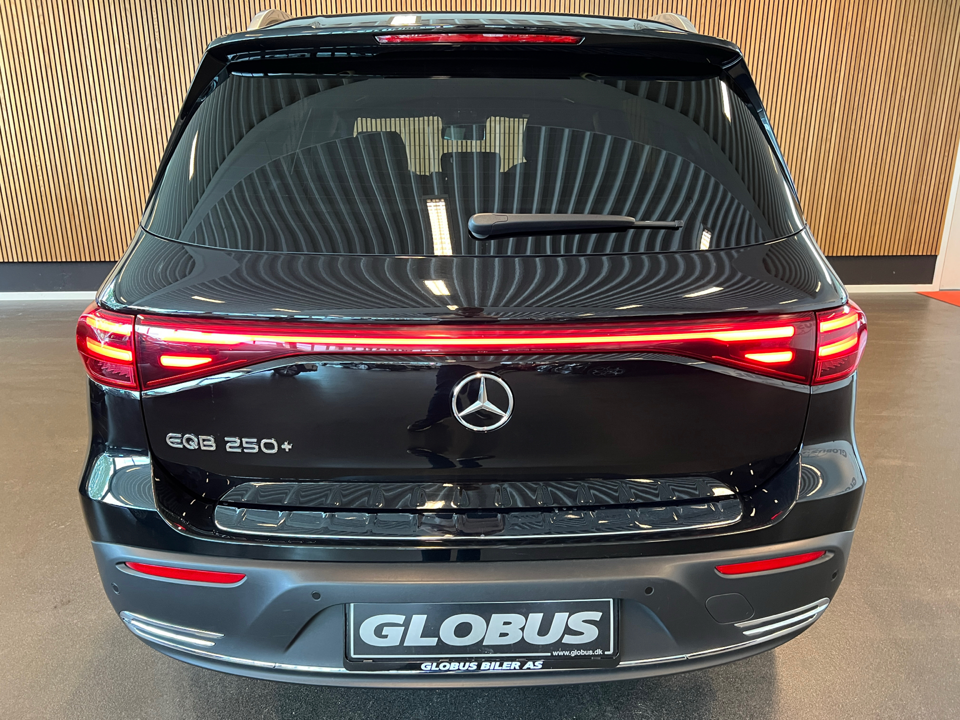 Billede af Mercedes-Benz EQB 250+ EL Progressive 7 pers. 190HK 5d Aut.