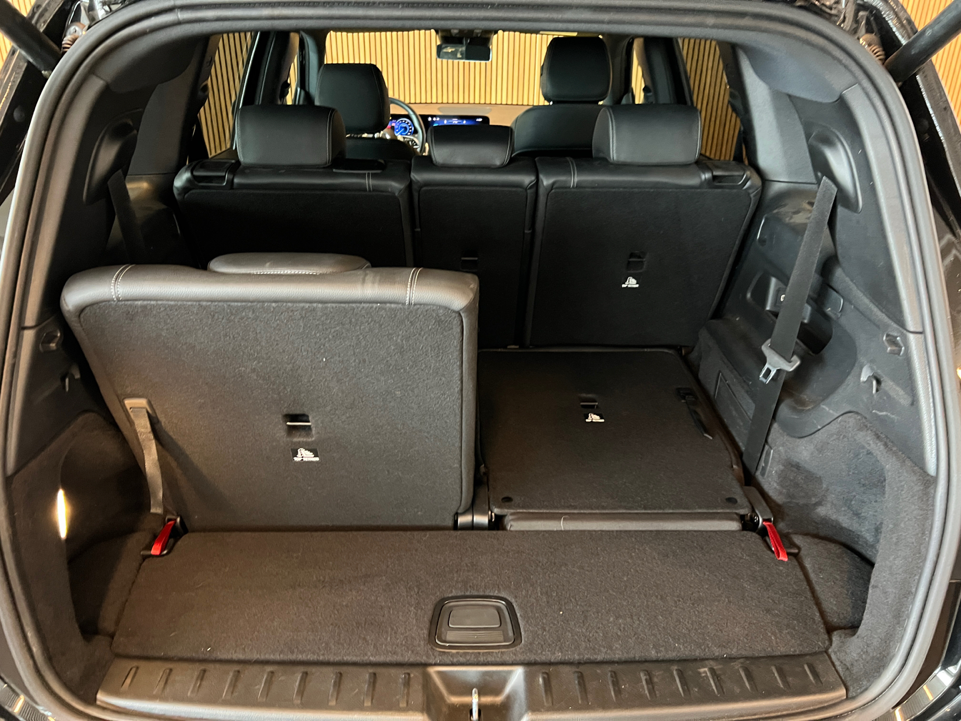 Billede af Mercedes-Benz EQB 250+ EL Progressive 7 pers. 190HK 5d Aut.