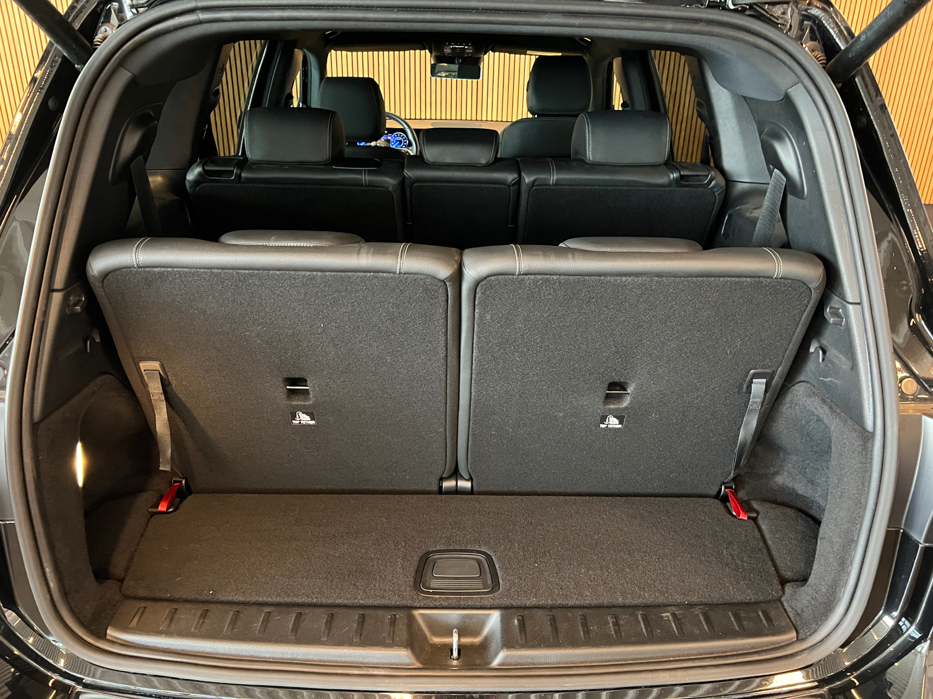 Billede af Mercedes-Benz EQB 250+ EL Progressive 7 pers. 190HK 5d Aut.