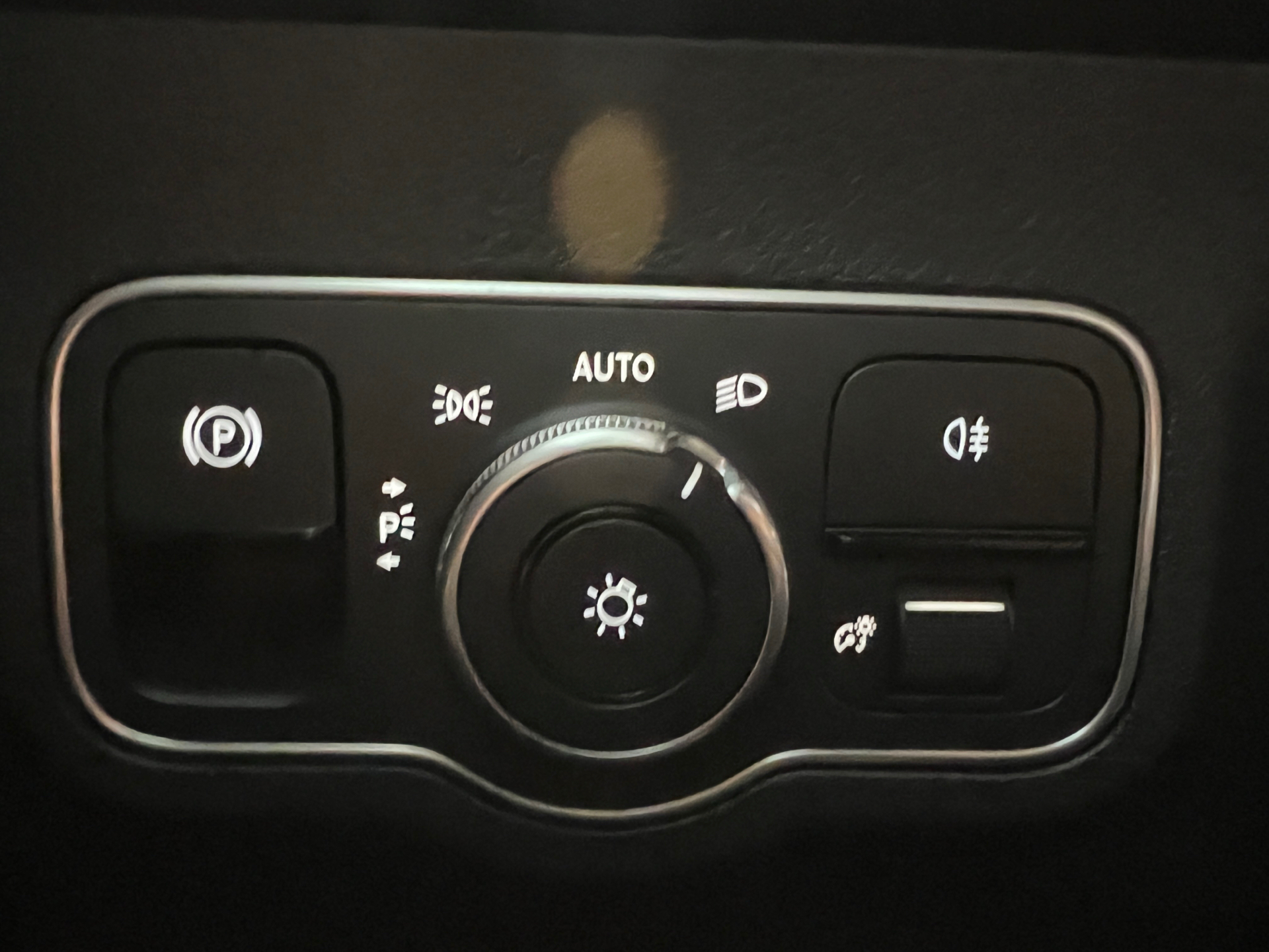 Billede af Mercedes-Benz EQB 250+ EL Progressive 7 pers. 190HK 5d Aut.