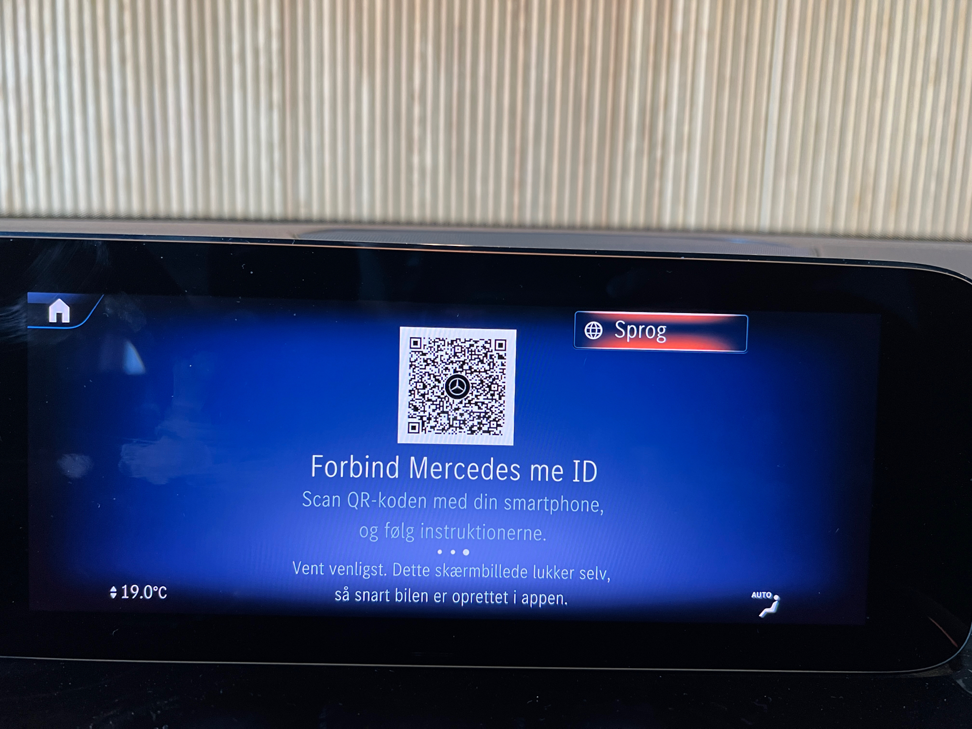 Billede af Mercedes-Benz EQB 250+ EL Progressive 7 pers. 190HK 5d Aut.