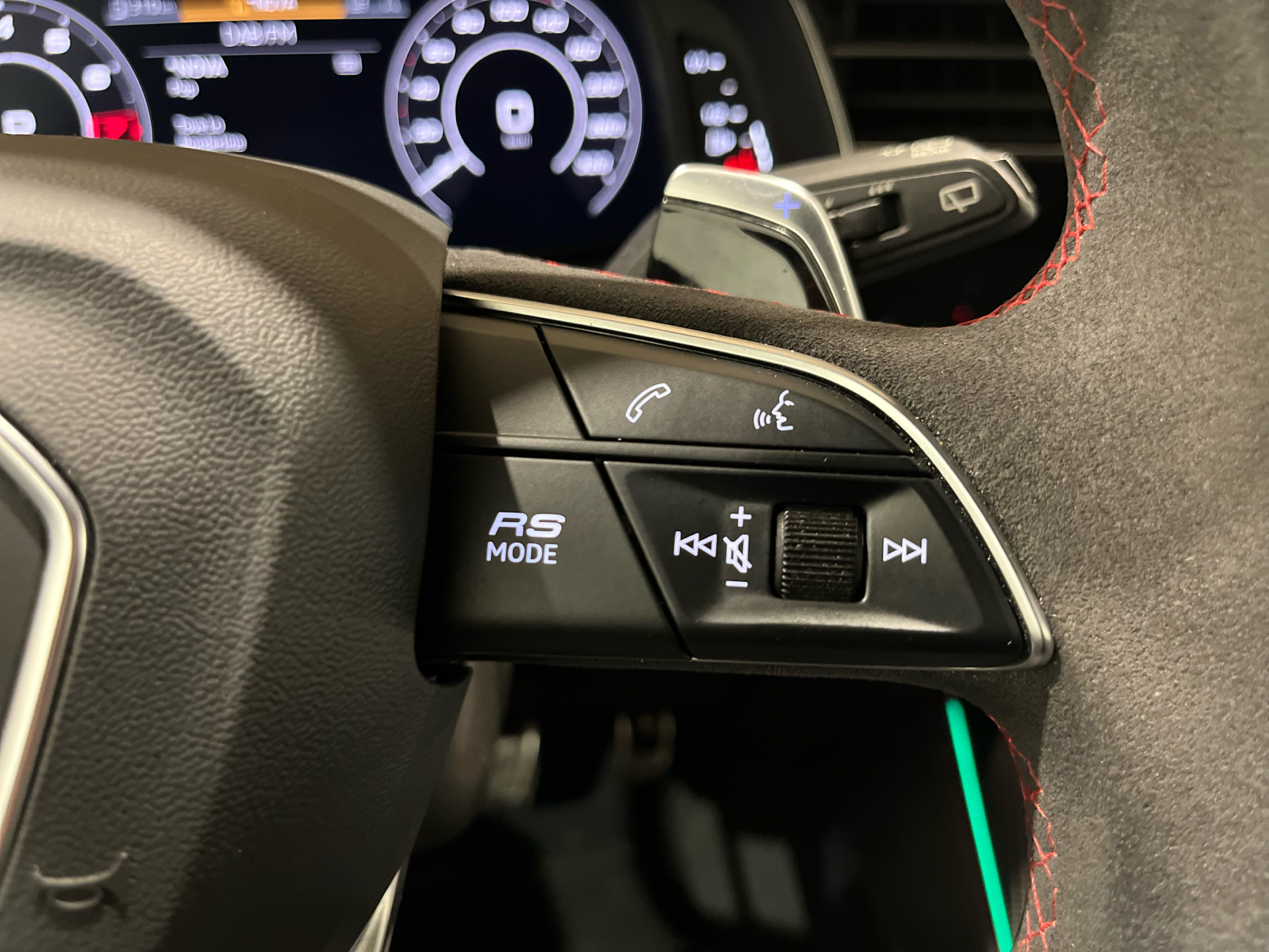 Billede af Audi RS Q8 4,0 TFSI  Mild hybrid Quattro Tiptr. 600HK 5d 8g Aut.