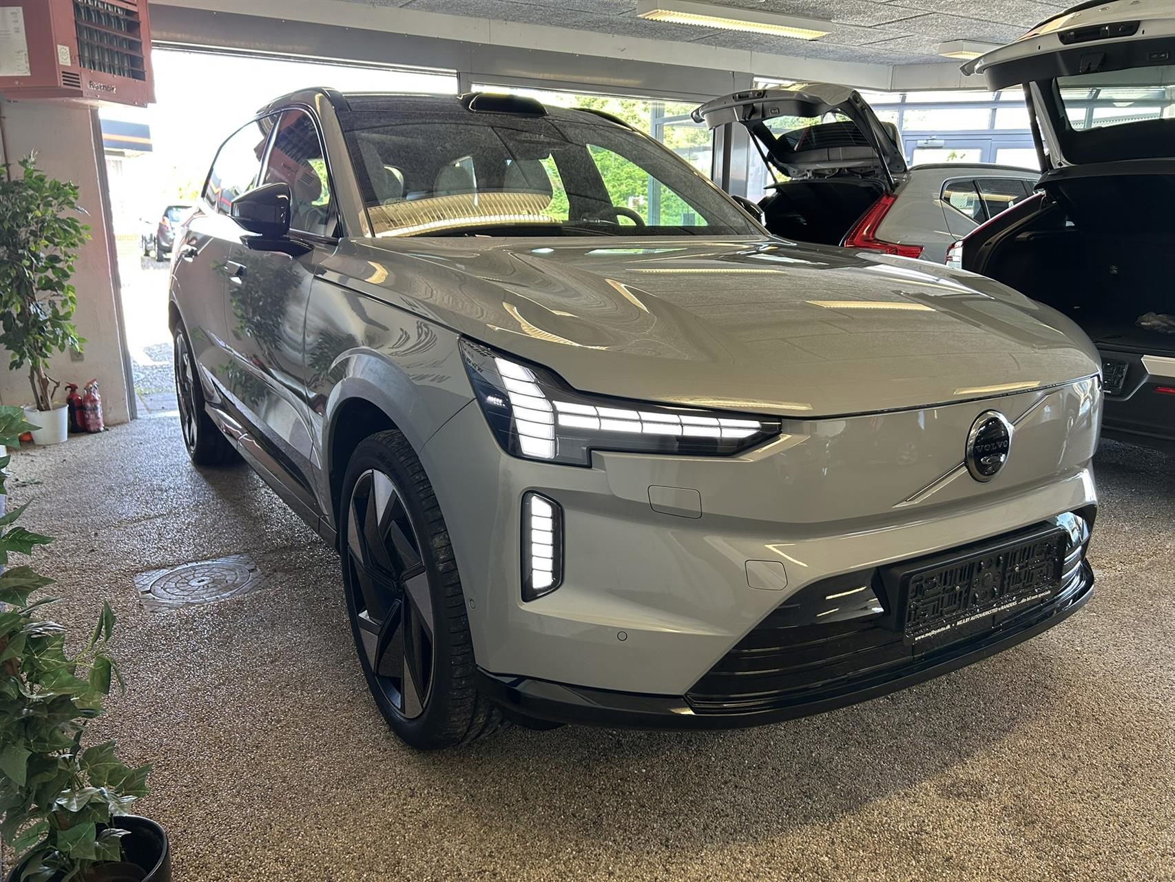 Billede af Volvo EX90 Twin Ultra AWD 408HK 5d Aut.