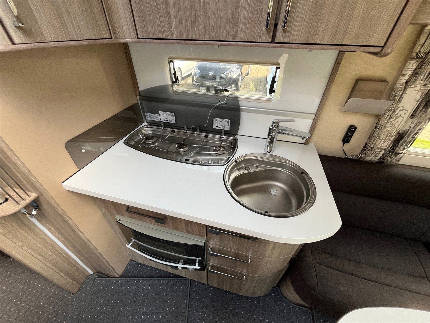 Billede af Diverse Campingvogn Kabe Royal 560