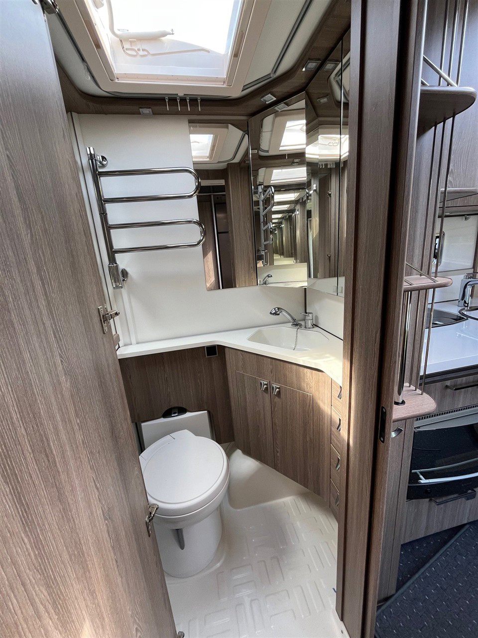 Billede af Diverse Campingvogn Kabe Royal 560