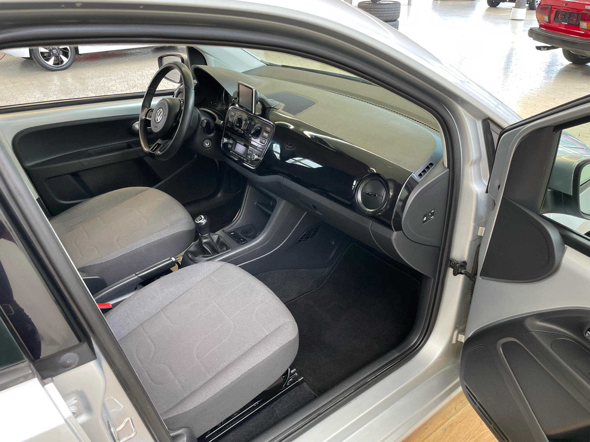 Billede af VW up 1,0 MPI BMT Move 60HK 5d