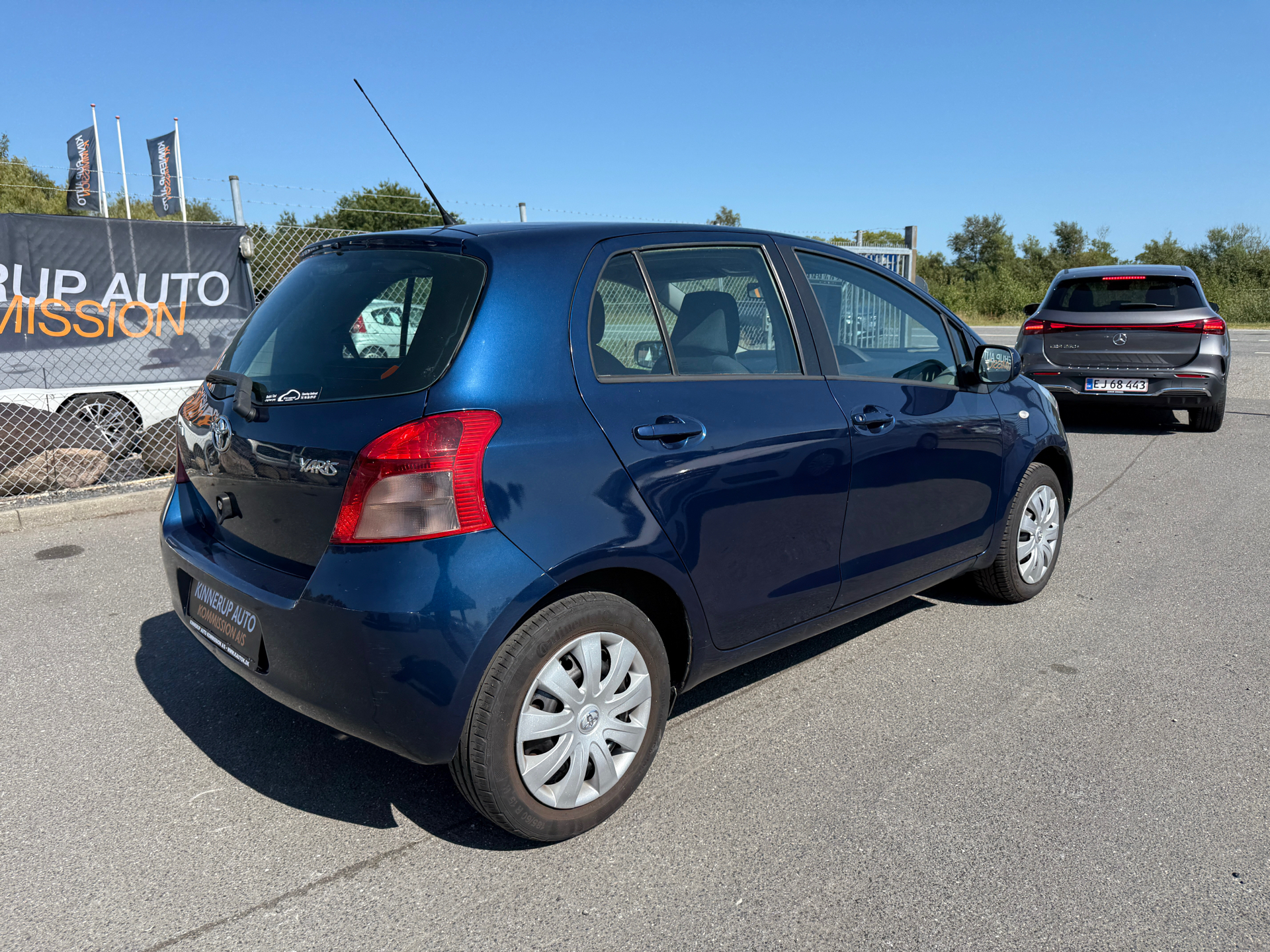 Billede af Toyota Yaris 1,0 VVT-I Linea Terra 69HK 5d