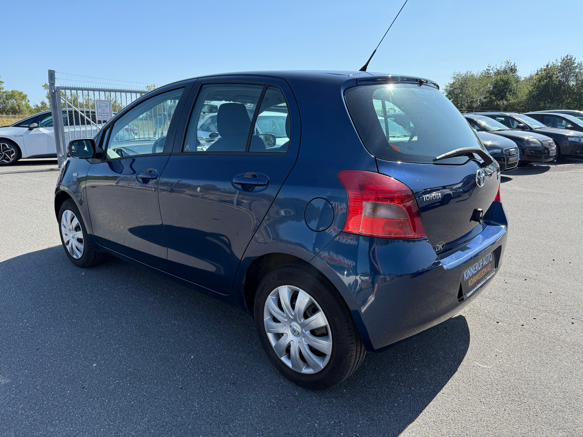 Billede af Toyota Yaris 1,0 VVT-I Linea Terra 69HK 5d