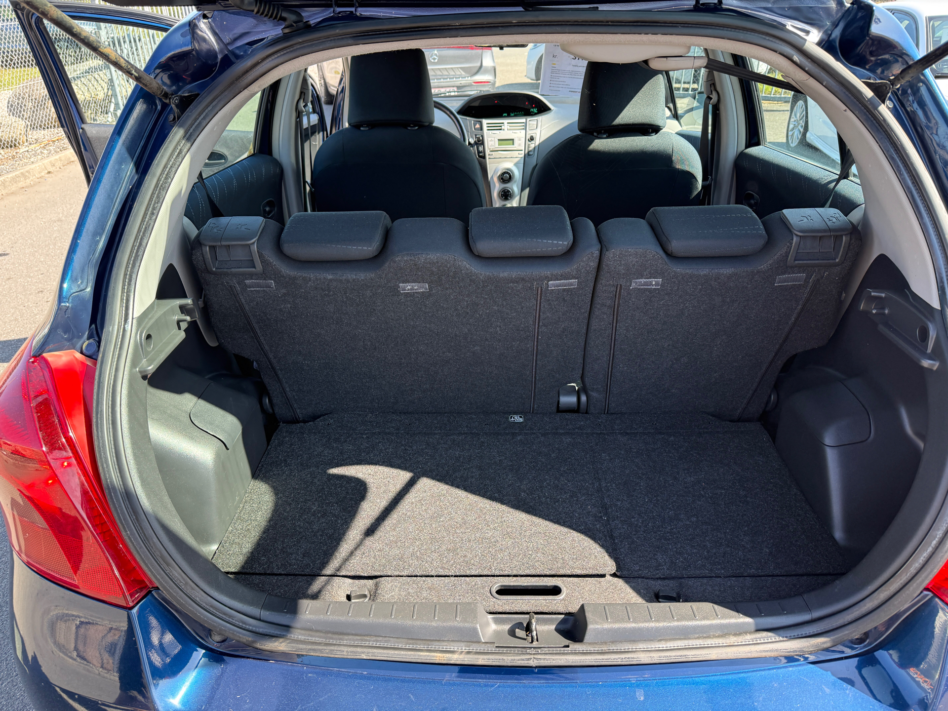 Billede af Toyota Yaris 1,0 VVT-I Linea Terra 69HK 5d