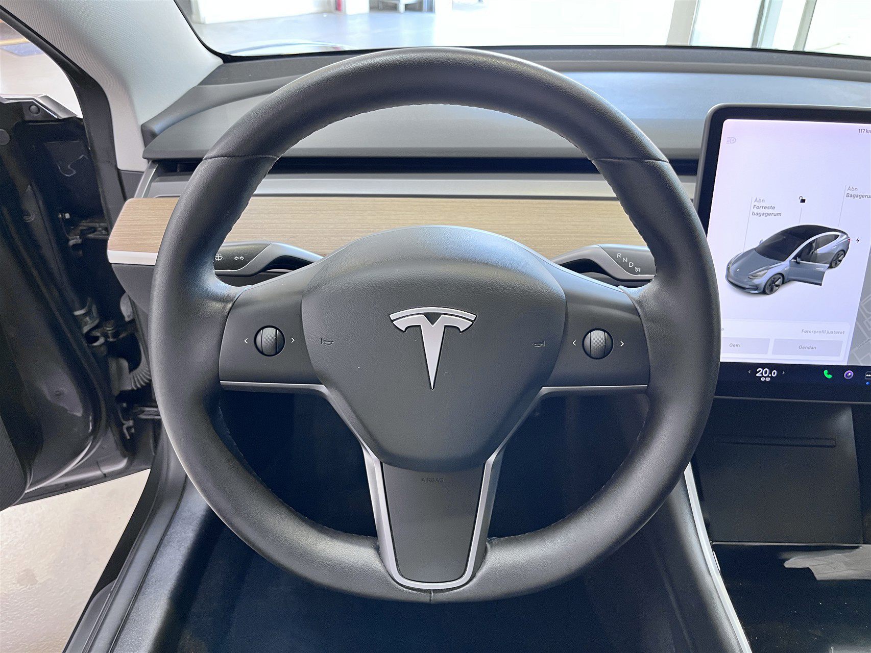Billede af Tesla Model 3 EL Standard Range Plus 325HK Aut.