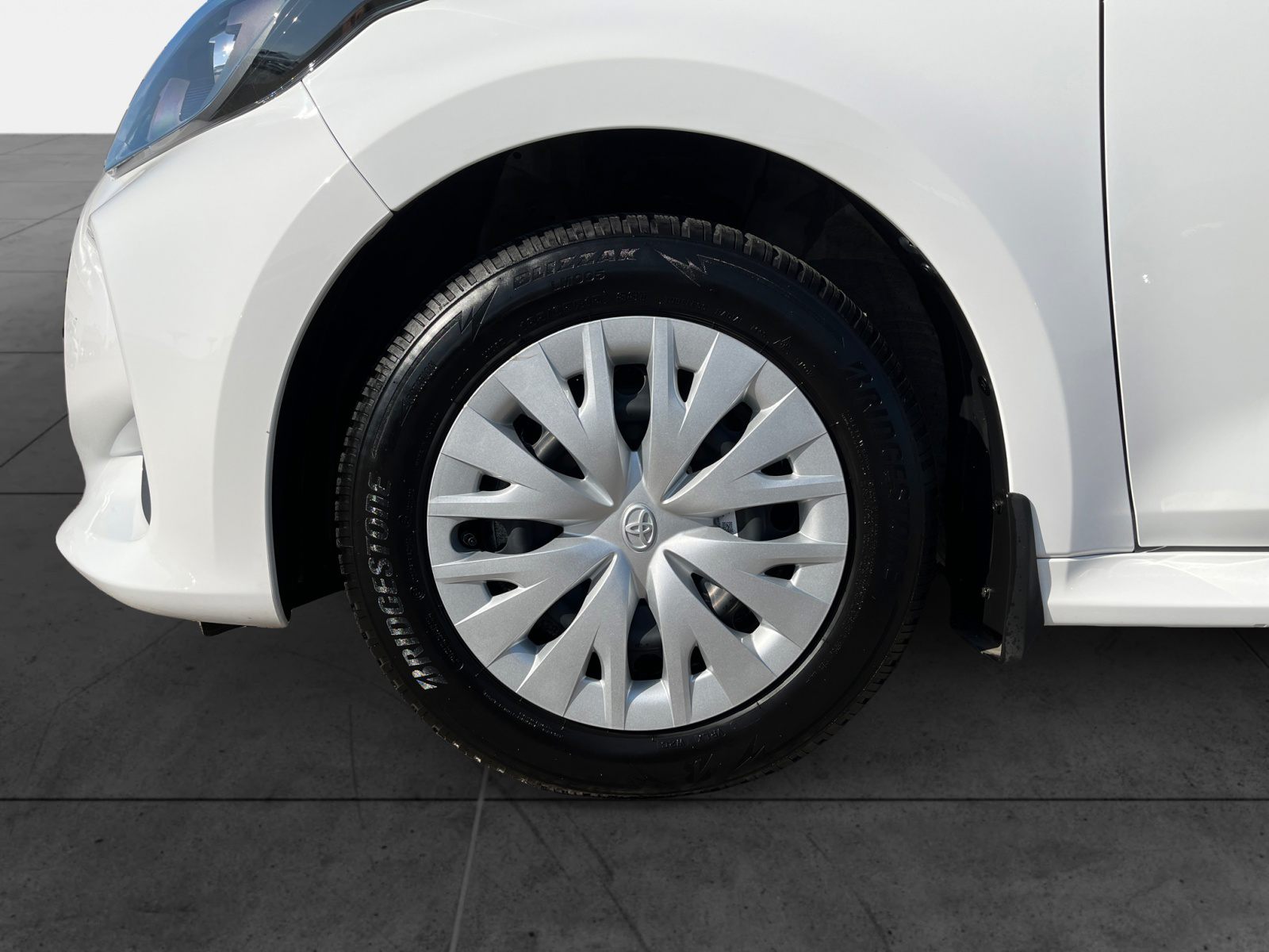 Billede af Toyota Yaris 1,5 Hybrid Essential 116HK 5d Trinl. Gear