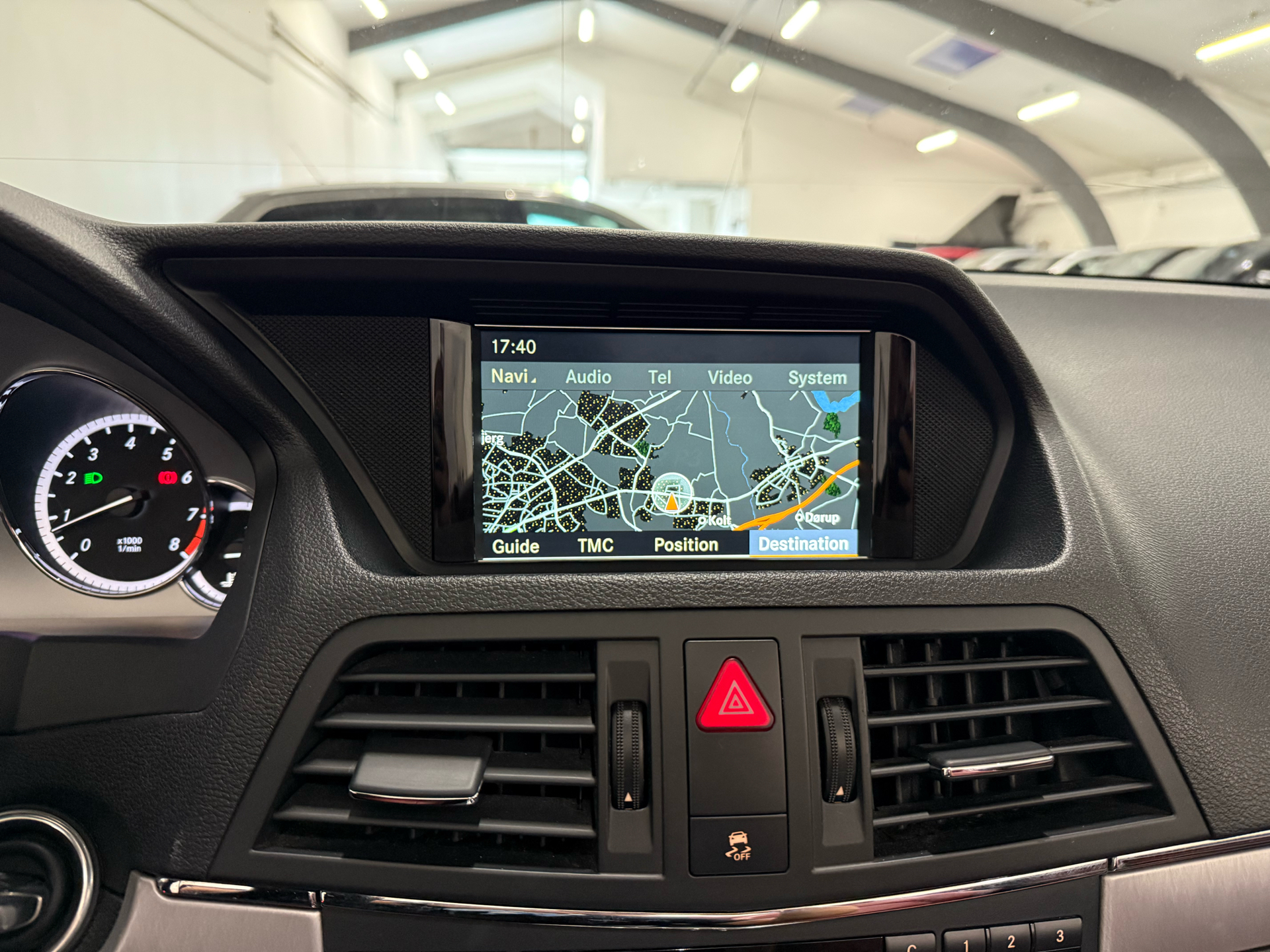Billede af Mercedes-Benz E350 3,5 CGI BlueEfficiency 292HK Cabr. Aut.