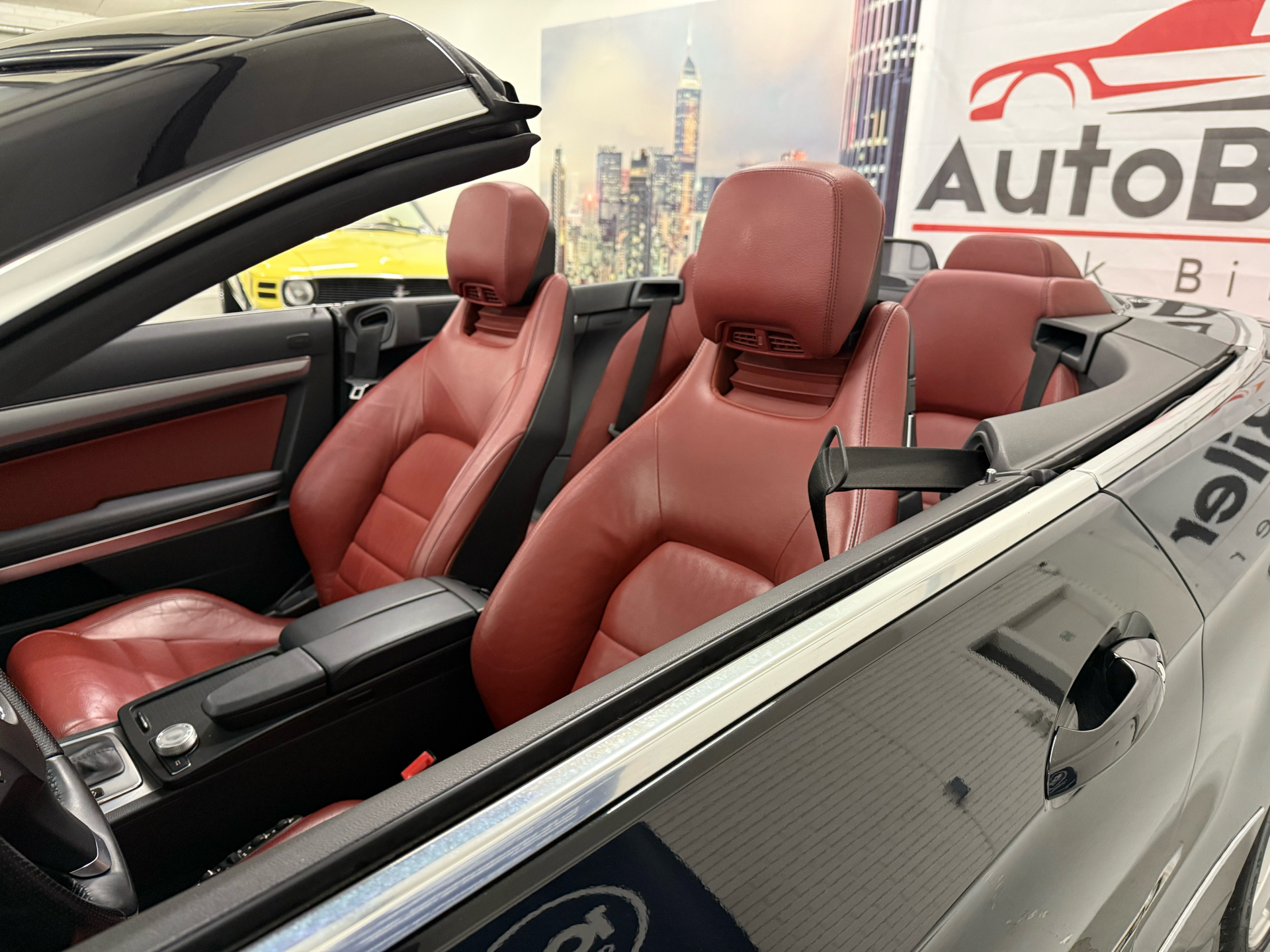 Billede af Mercedes-Benz E350 3,5 CGI BlueEfficiency 292HK Cabr. Aut.