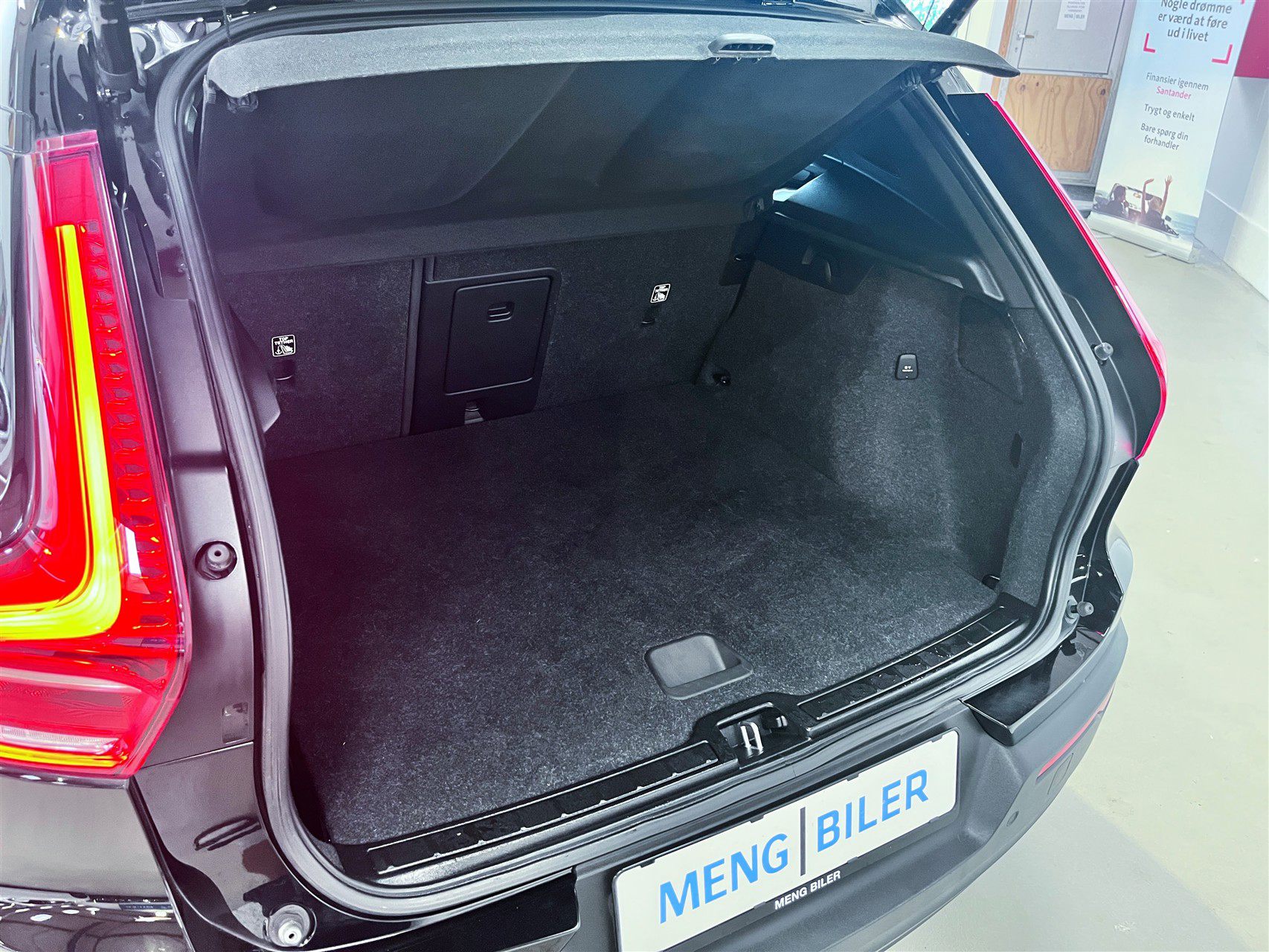 Billede af Volvo XC40 P8 Recharge Twin R-design AWD 408HK 5d Aut.