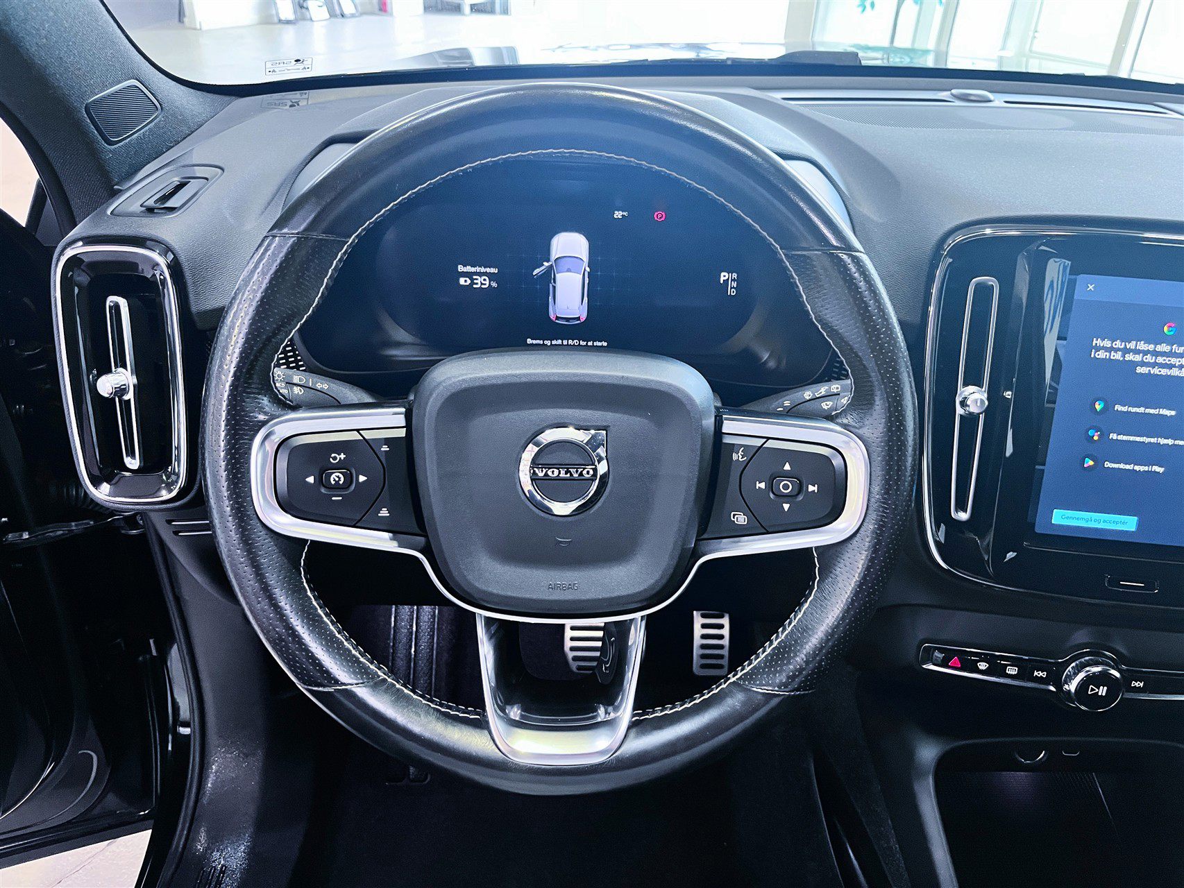 Billede af Volvo XC40 P8 Recharge Twin R-design AWD 408HK 5d Aut.