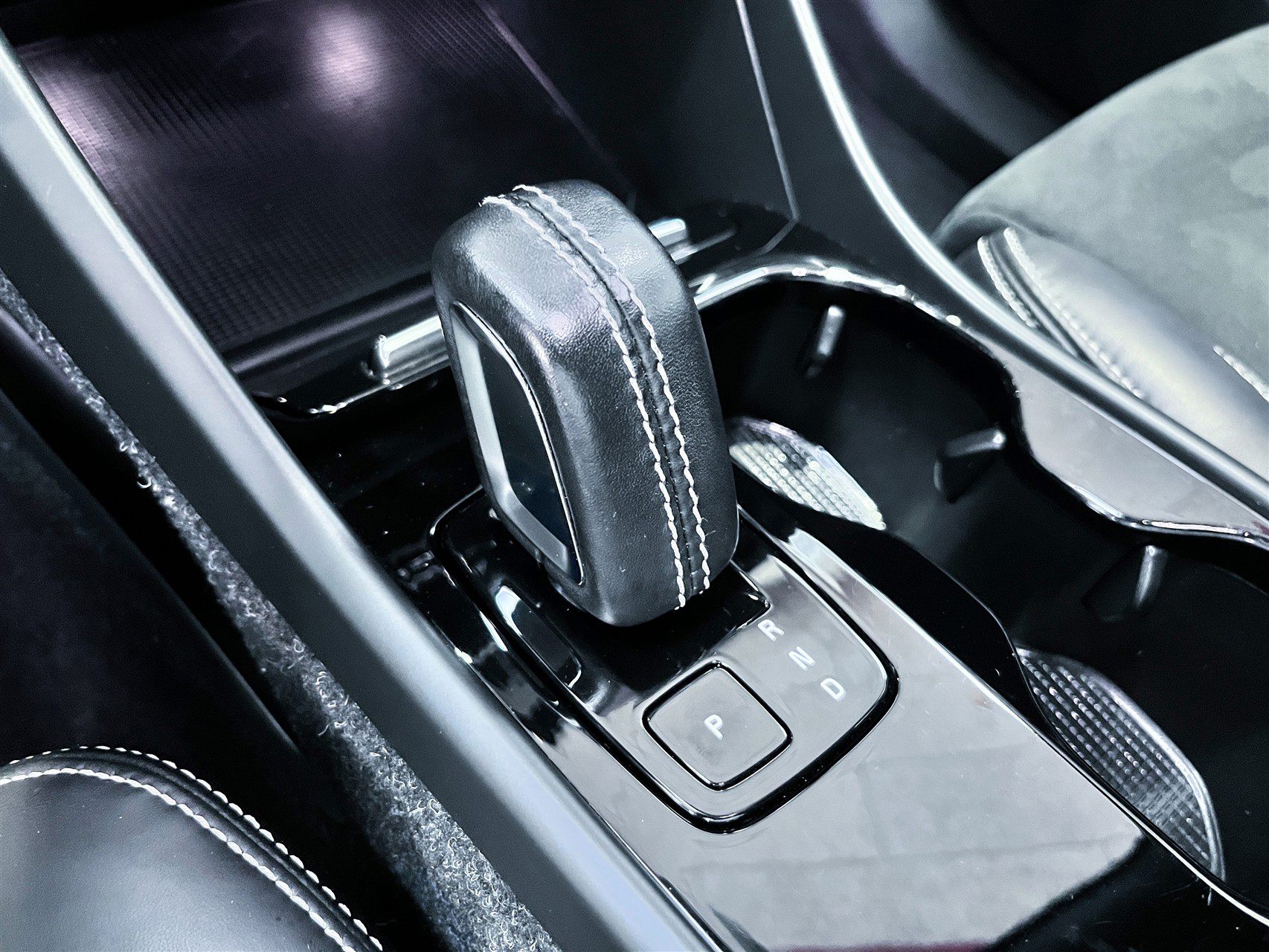 Billede af Volvo XC40 P8 Recharge Twin R-design AWD 408HK 5d Aut.