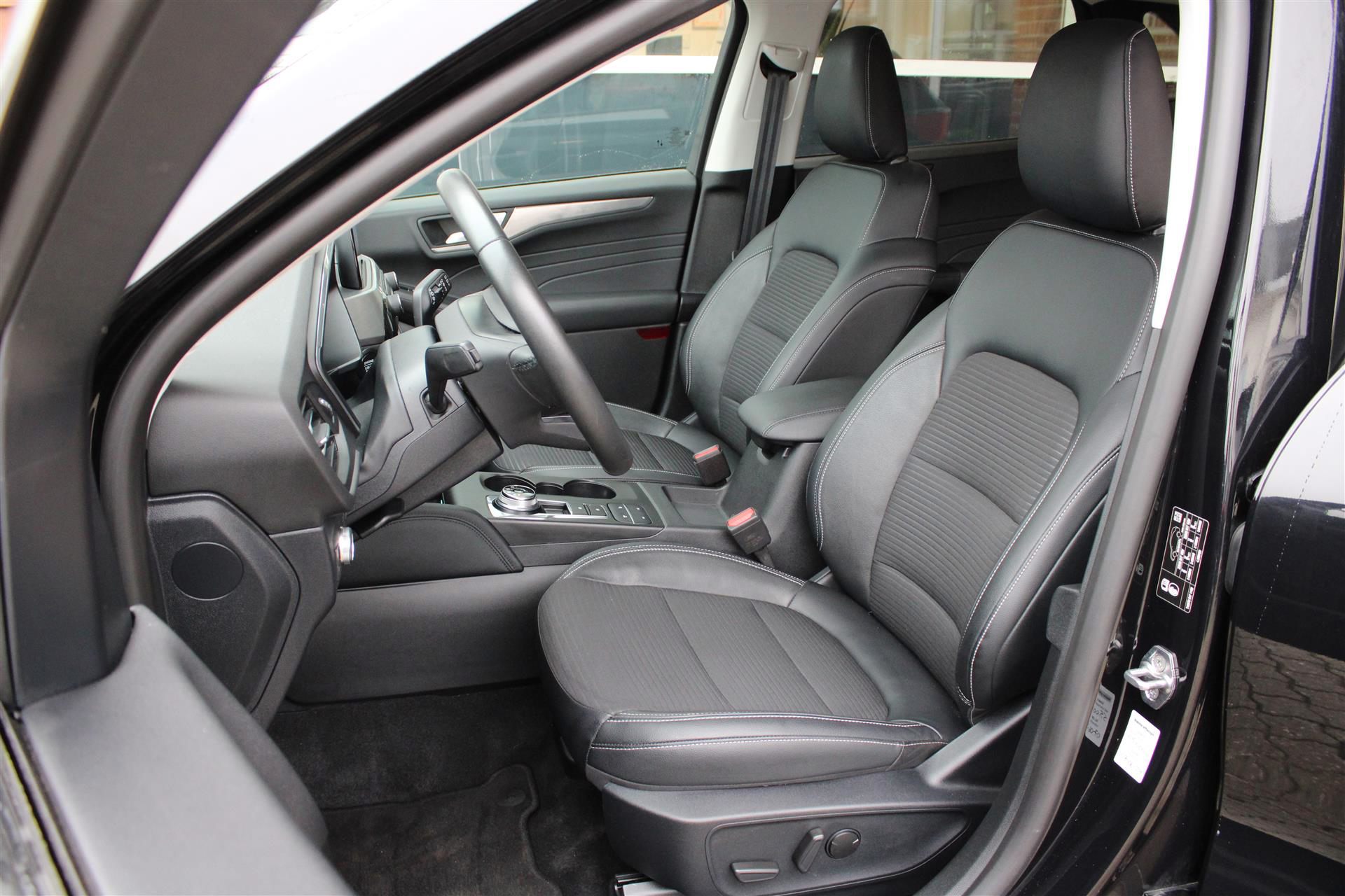 Billede af Ford Kuga 2,5 Plugin-hybrid Titanium X CVT 225HK 5d Trinl. Gear