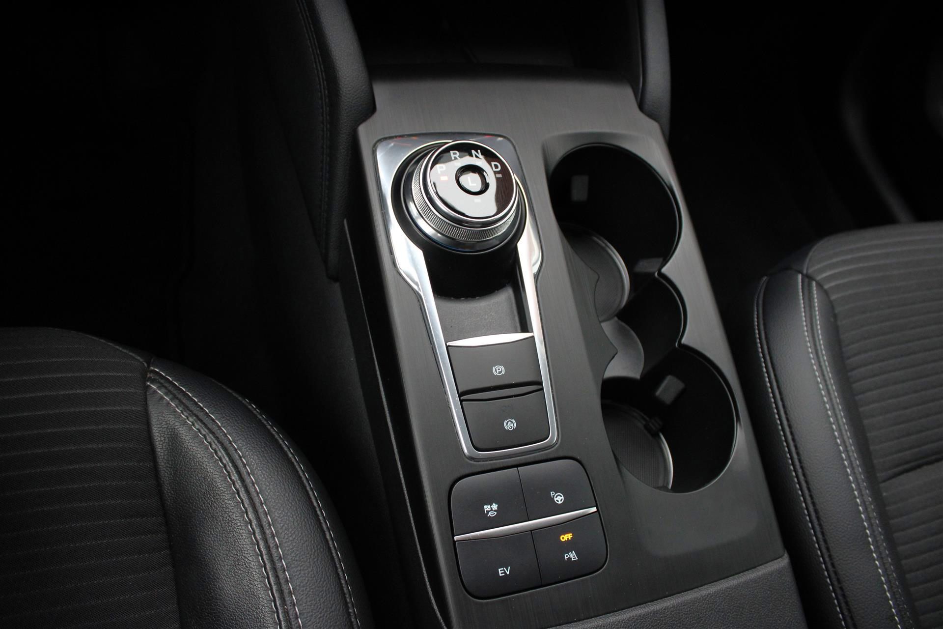 Billede af Ford Kuga 2,5 Plugin-hybrid Titanium X CVT 225HK 5d Trinl. Gear