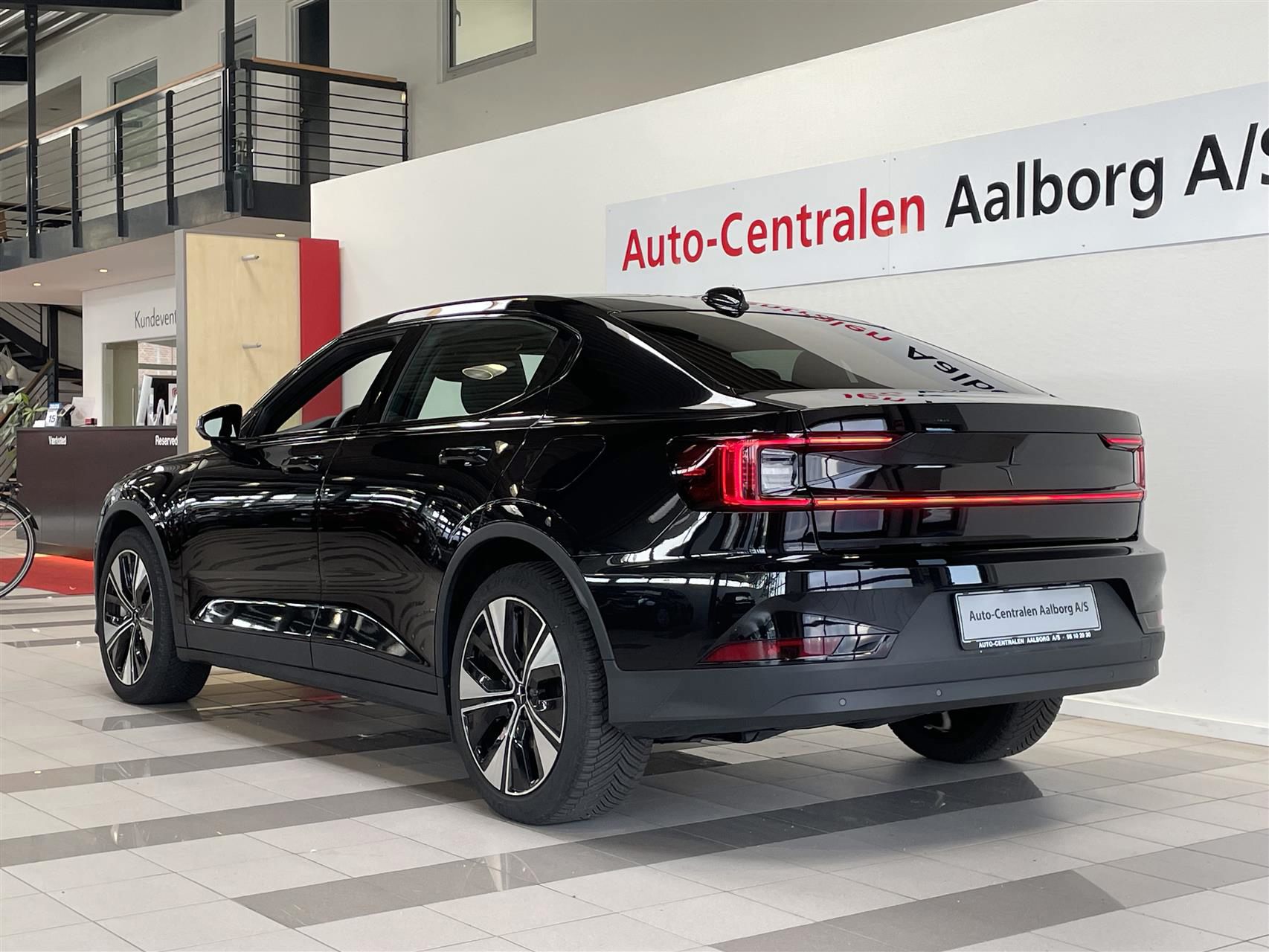 Billede af Polestar 2 EL Long Range Plus AWD 408HK 5d Aut.