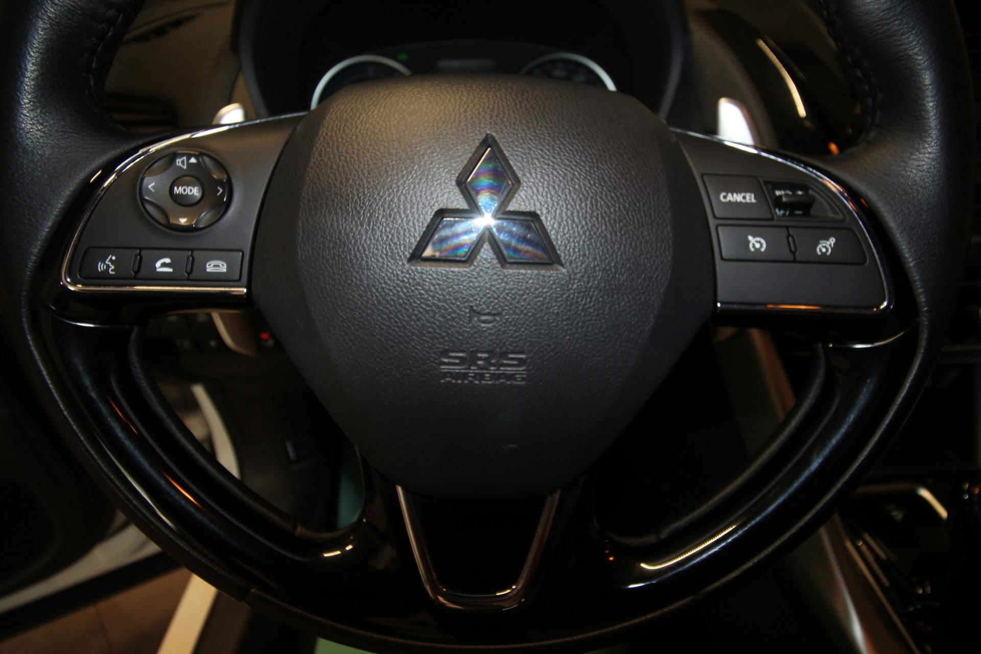 Billede af Mitsubishi Eclipse Cross 2,4 Plugin-hybrid Intense 4WD 188HK 5d Trinl. Gear