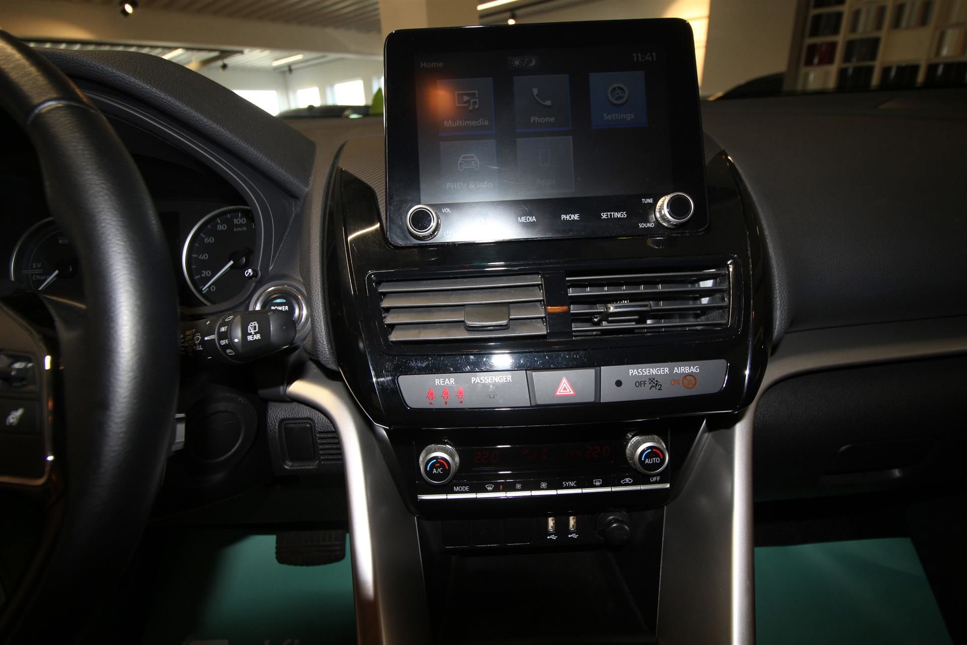 Billede af Mitsubishi Eclipse Cross 2,4 Plugin-hybrid Intense 4WD 188HK 5d Trinl. Gear